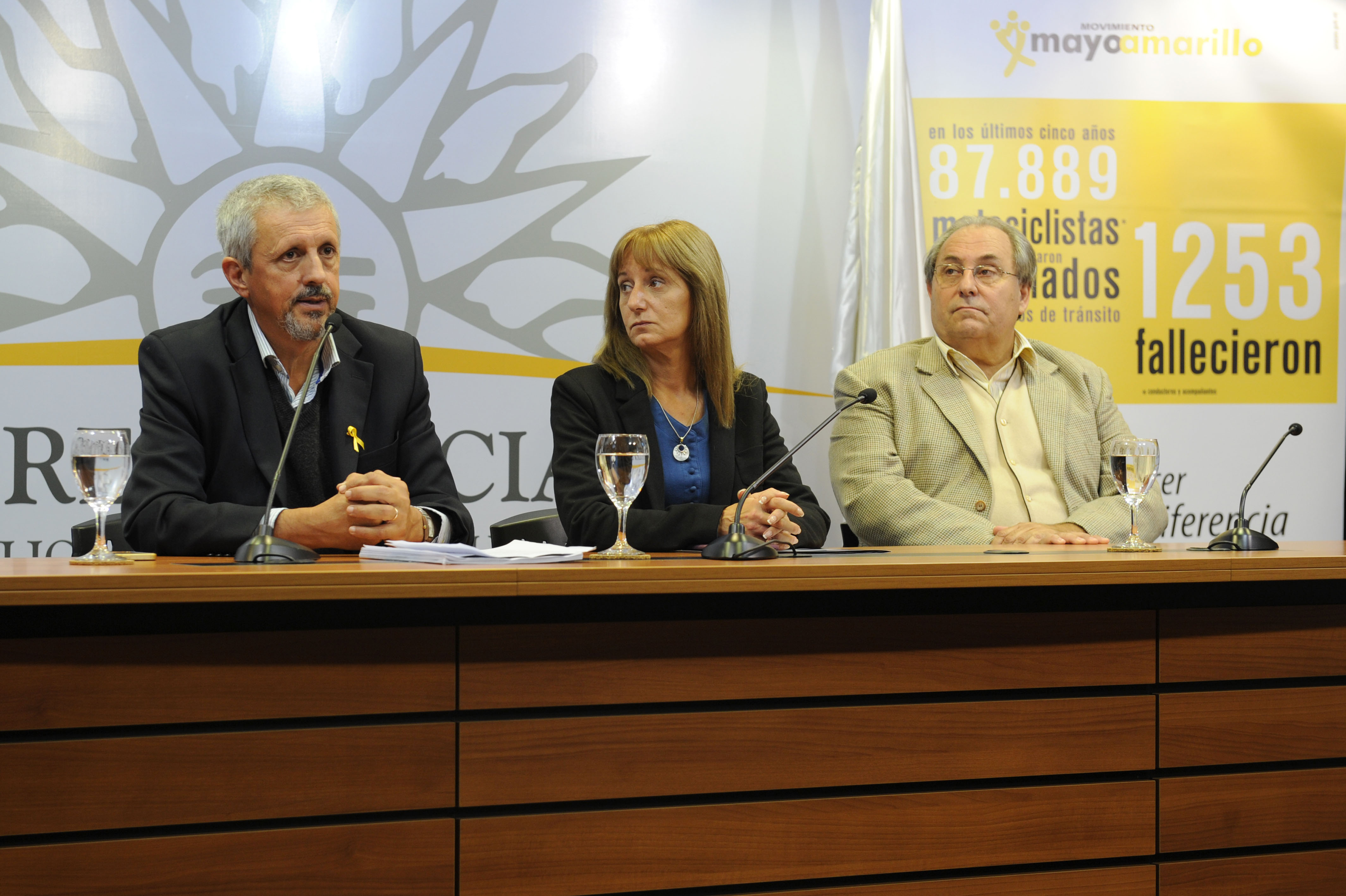 Presidente de Unasev, Fernando Longo; en representación de Antel, María Rodríguez, y por Unasev, Alejandro Draper