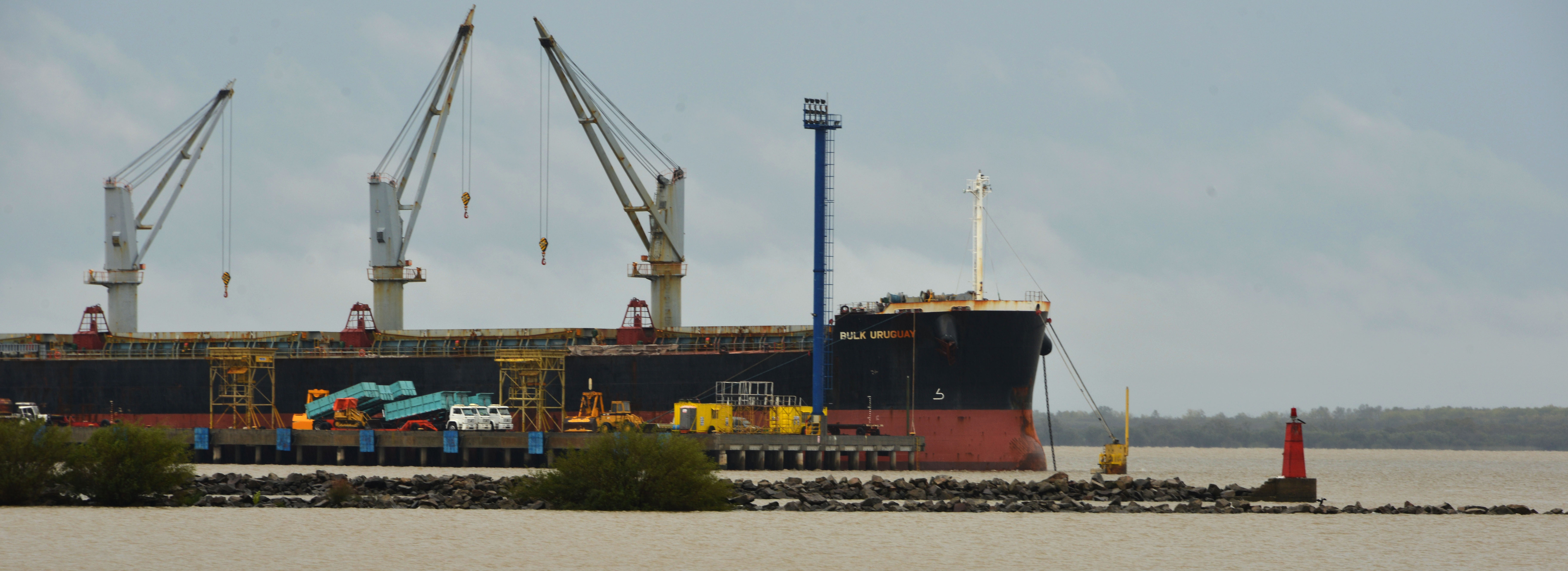 Puerto de Nueva Palmira