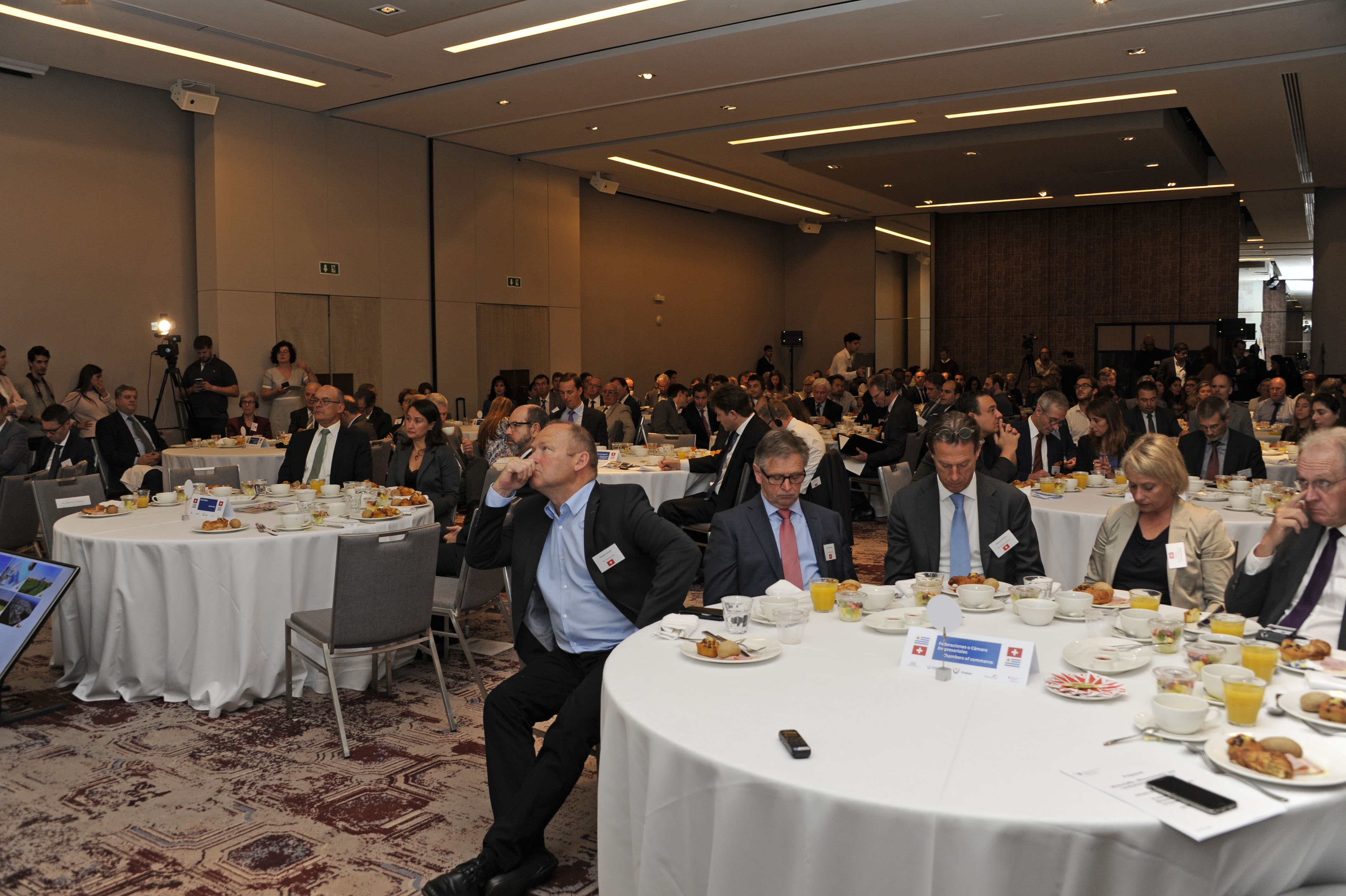 Encuentro entre empresarios nacionales y de Suiza