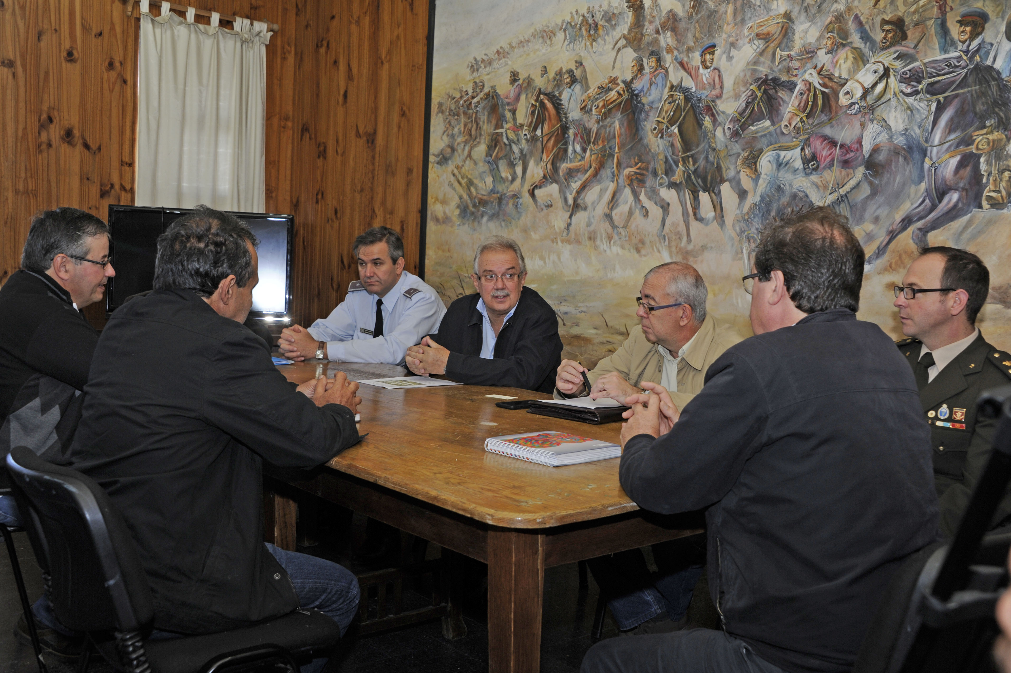 Menéndez se reunió con integrantes del Movimiento de la Juventud Agraria