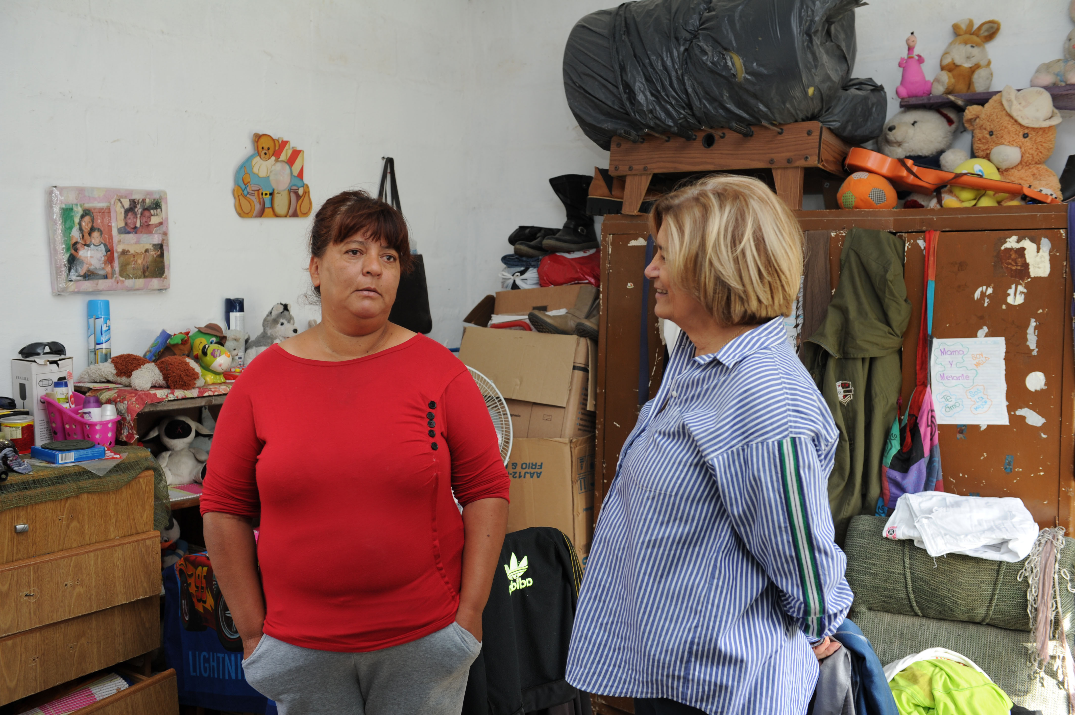 Recorrida de la ministra de Vivienda, Eneida de León, en obras edilicias en modalidades de Plan Juntos, cooperativas y autoconstrucción