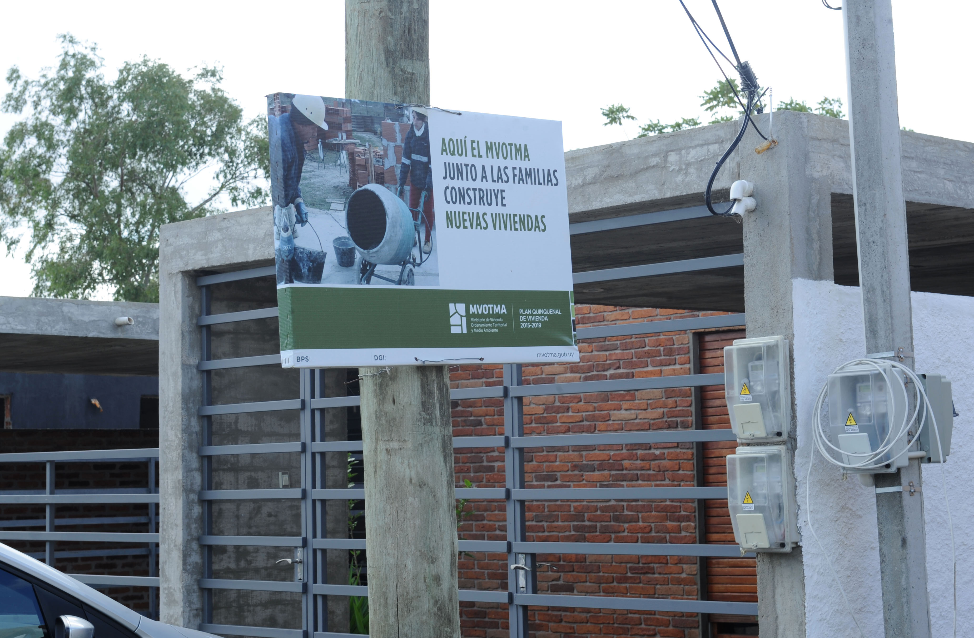 Recorrida de la ministra de Vivienda, Eneida de León, en obras edilicias en modalidades de Plan Juntos, cooperativas y autoconstrucción
