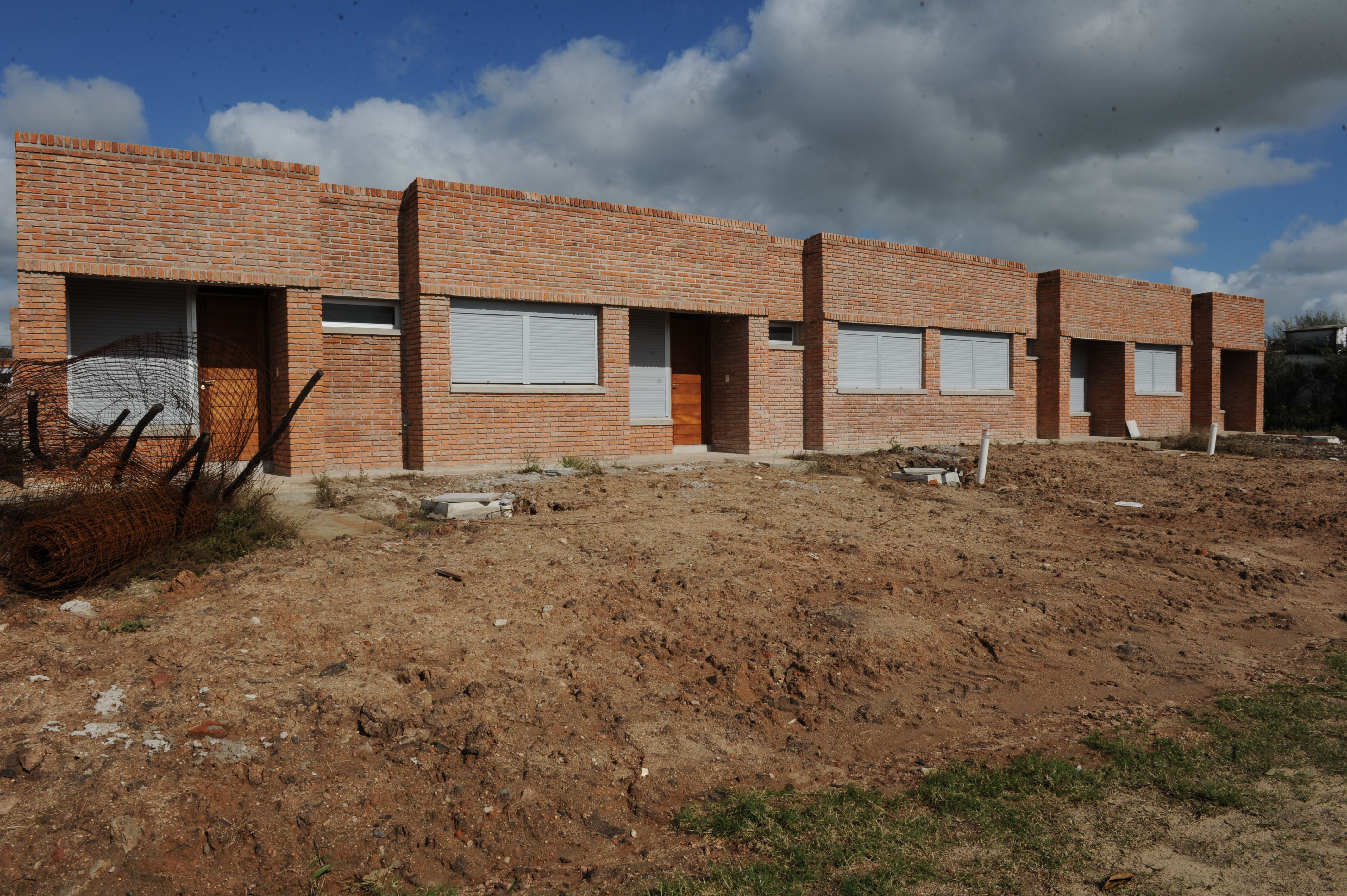 Recorrida de la ministra de Vivienda, Eneida de León, en obras edilicias en modalidades de Plan Juntos, cooperativas y autoconstrucción