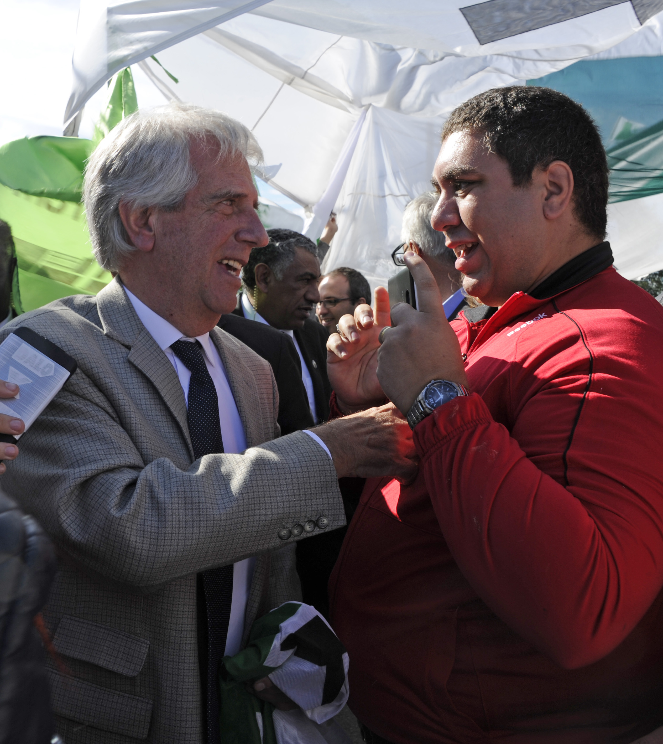 Vázquez se despide de pobladores de La Macana