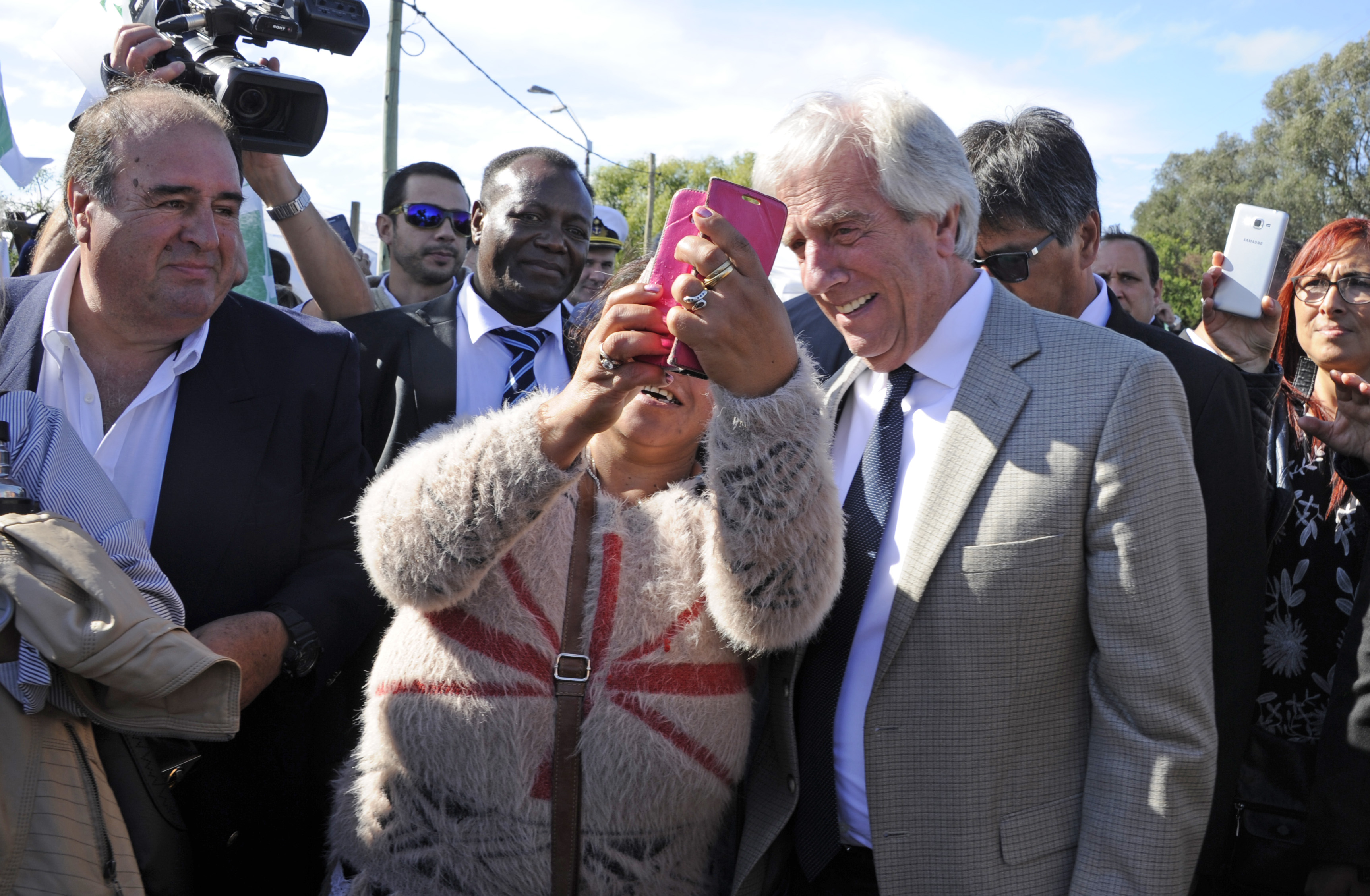 Vázquez se despide de pobladores de La Macana