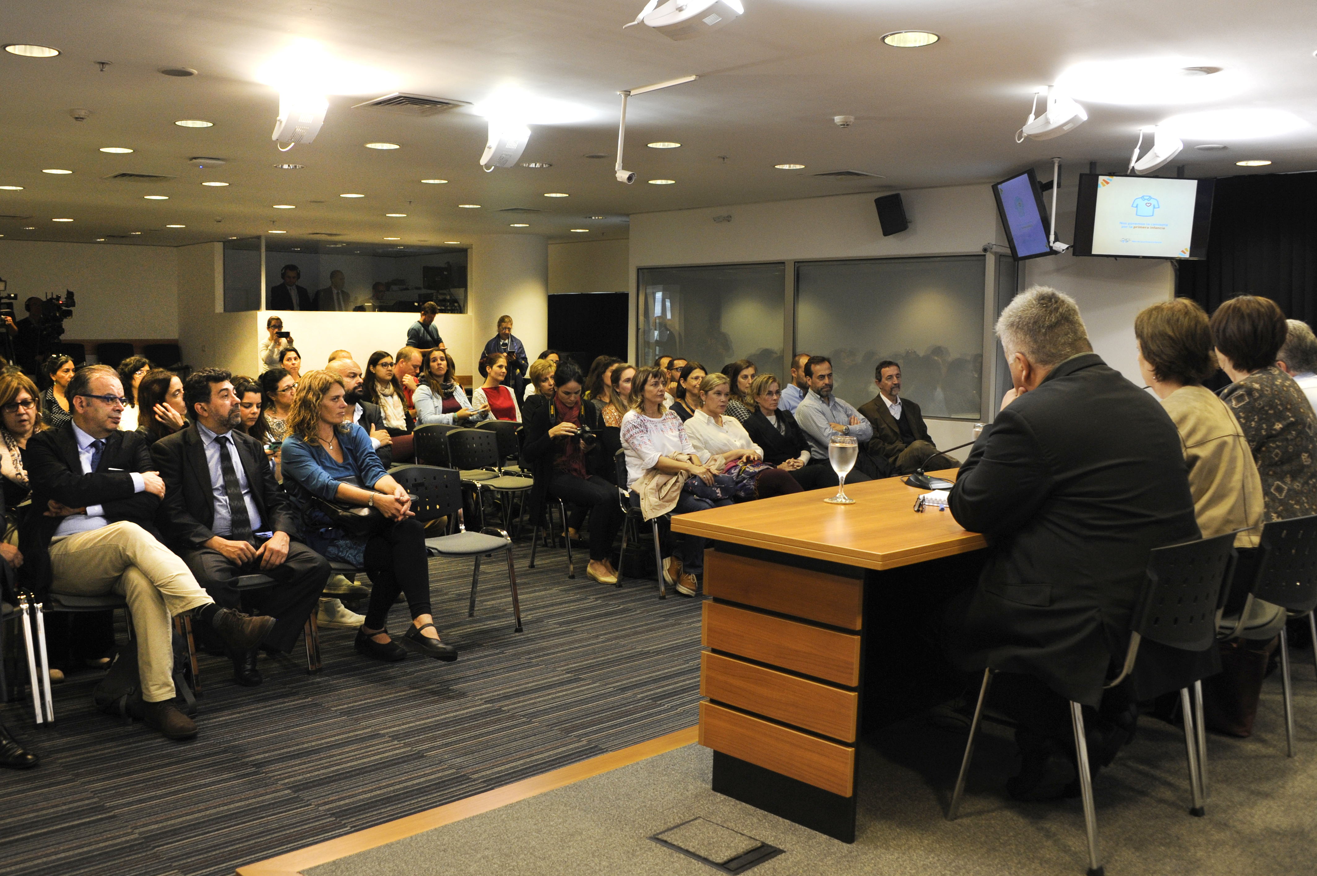 Lanzamiento del Mes de la Primera Infancia en la sala de prensa de la Torre Ejecutiva