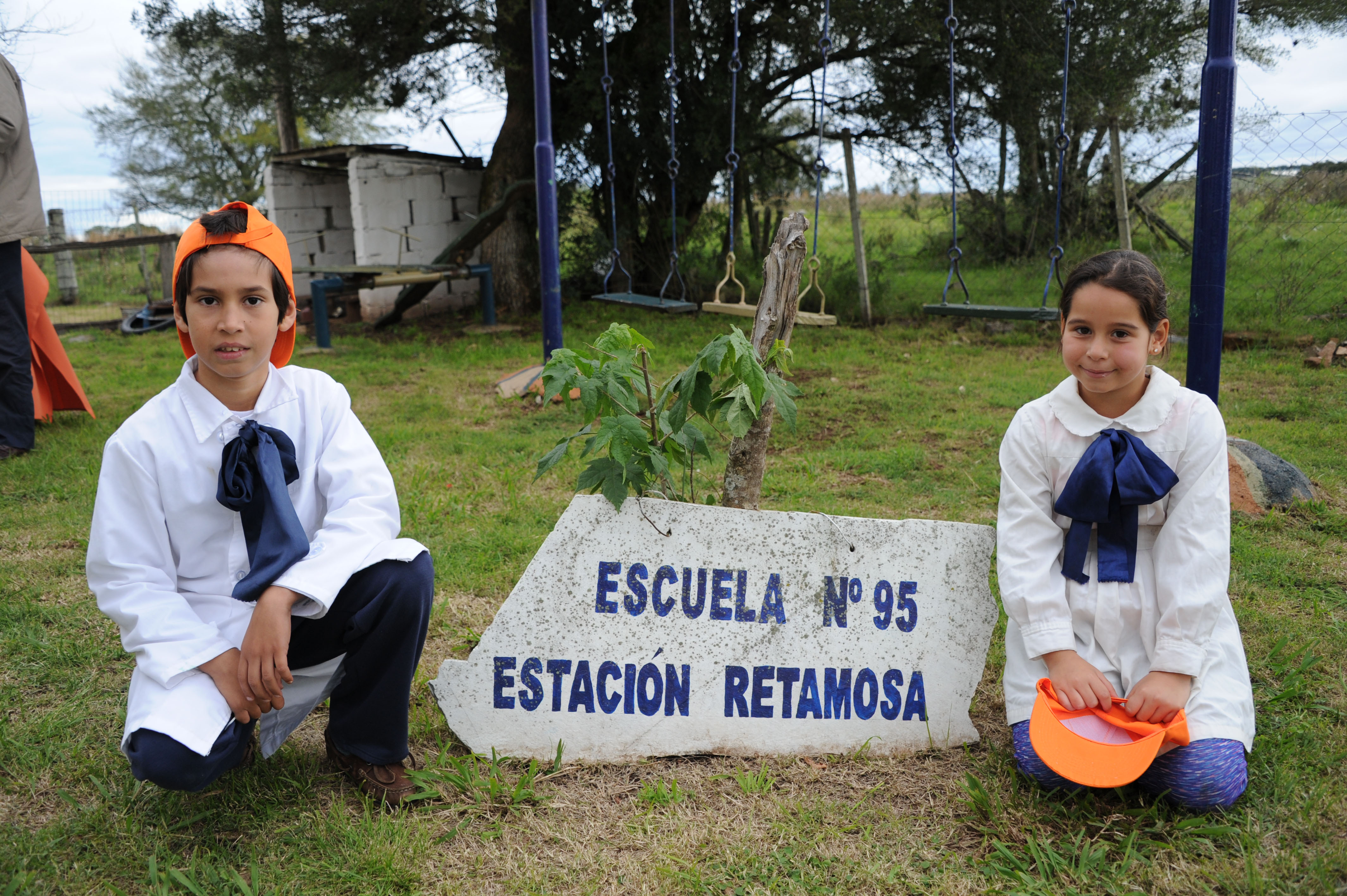 Inauguración de la red de cableado en el paraje Retamosa, ubicado en Lavalleja