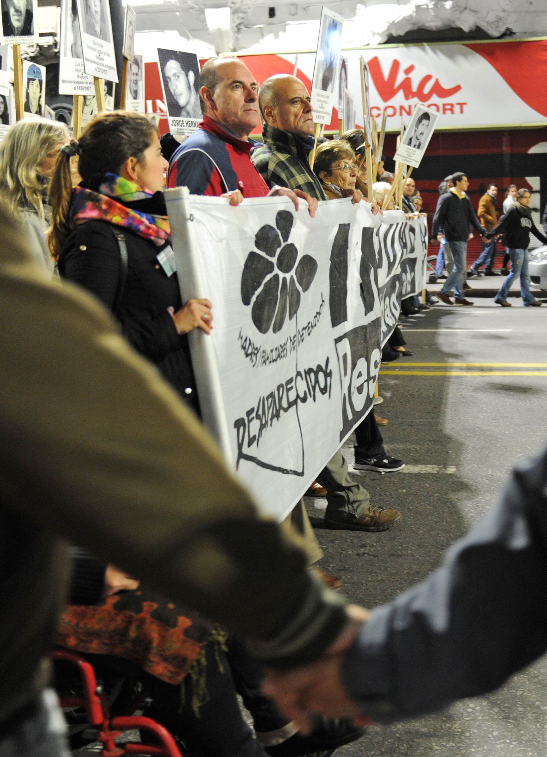 Miles de uruguayos acompañaron la 23.ª Marcha del Silencio en Uruguay y fuera de fronteras