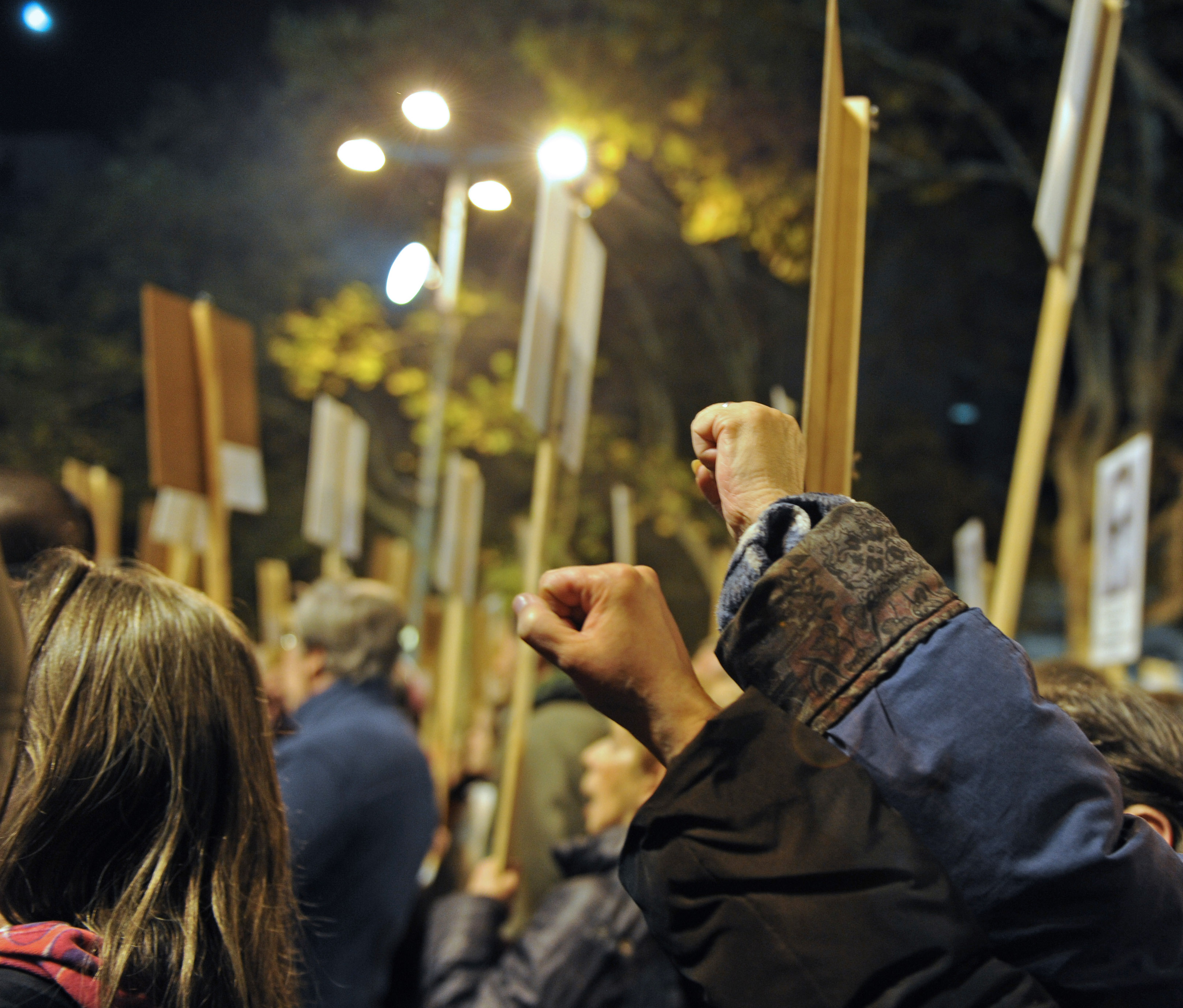 Miles de uruguayos acompañaron la 23.ª Marcha del Silencio en Uruguay y fuera de fronteras