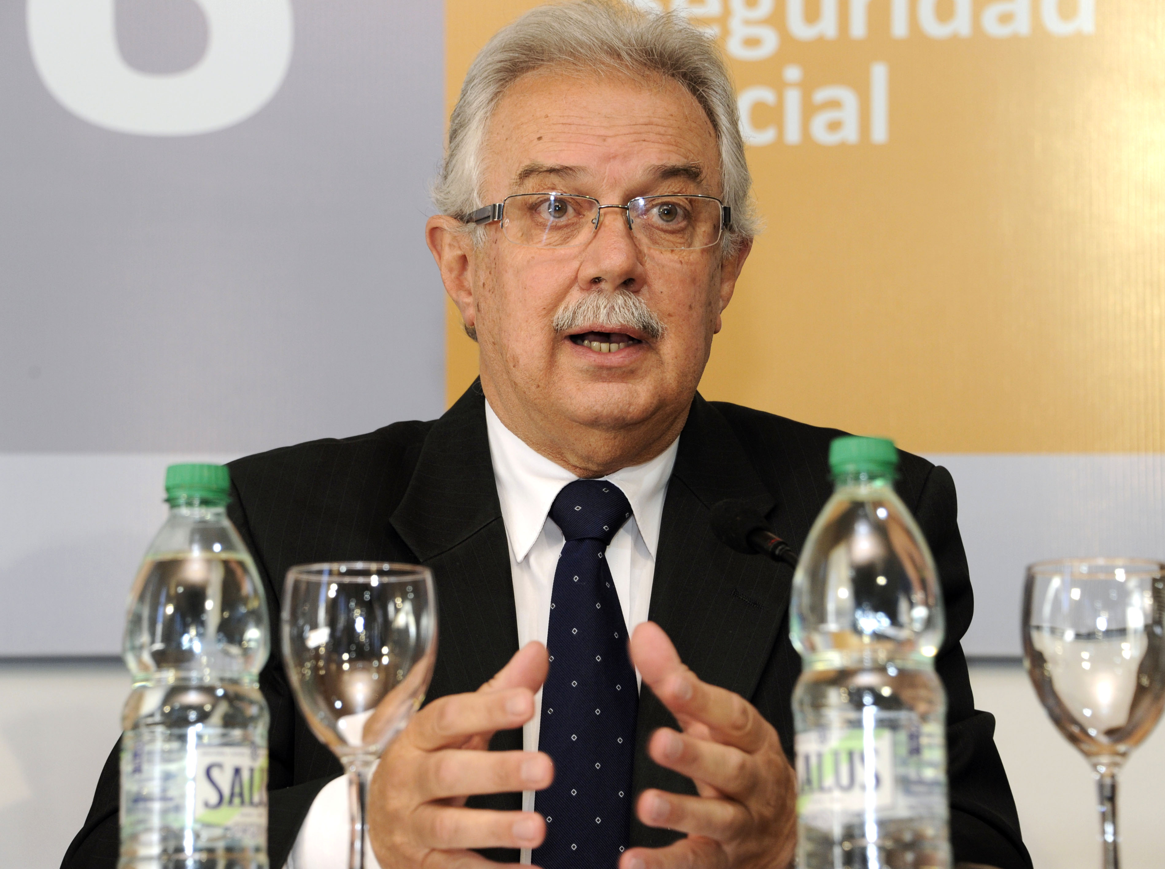 Ministro de Defensa, Jorge Menedez