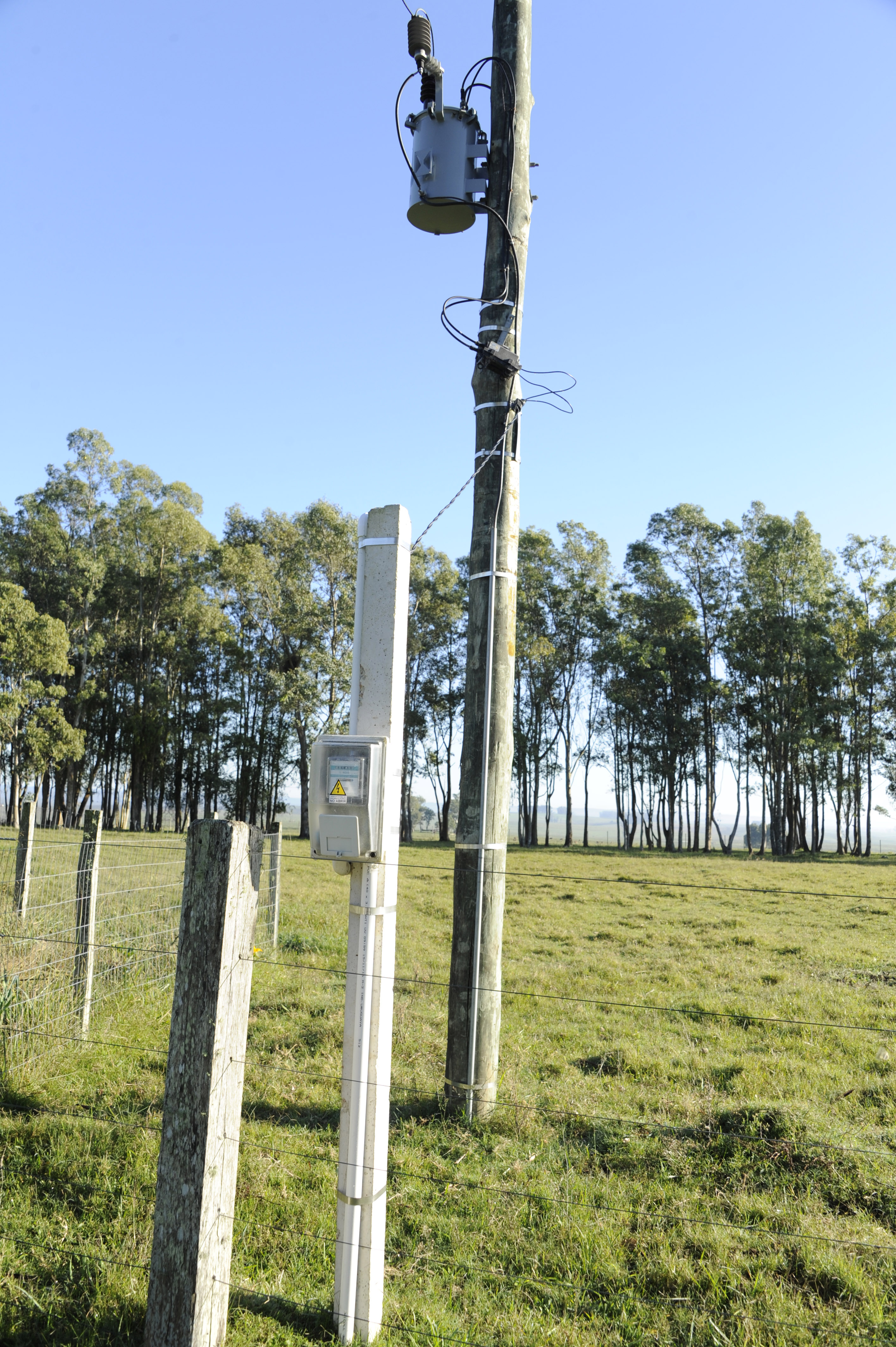 37 hogares recibieron conexión a la luz eléctrica en Treinta y Tres y Lavalleja