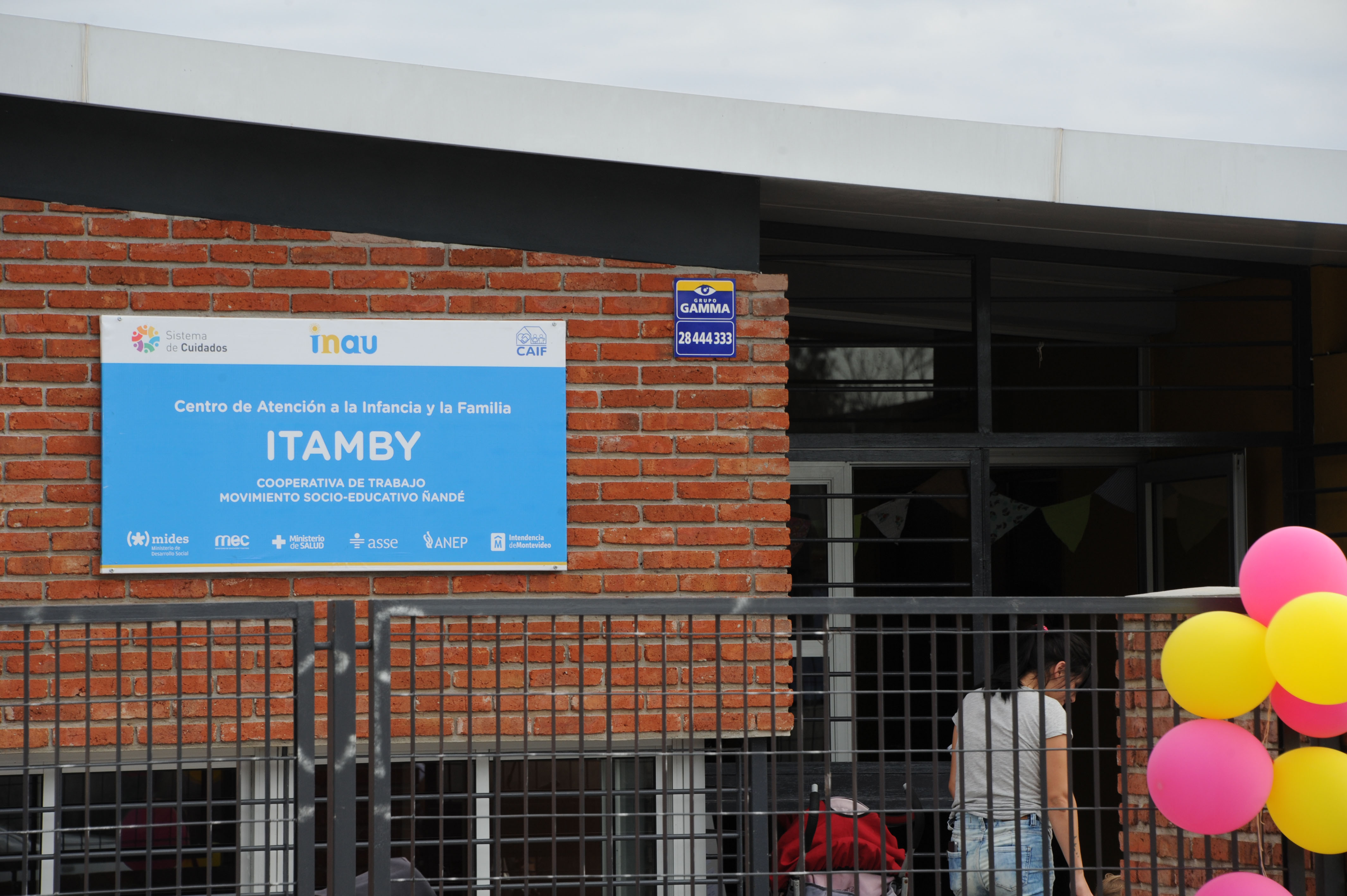 Inauguración del CAIF Itamby en Montevideo