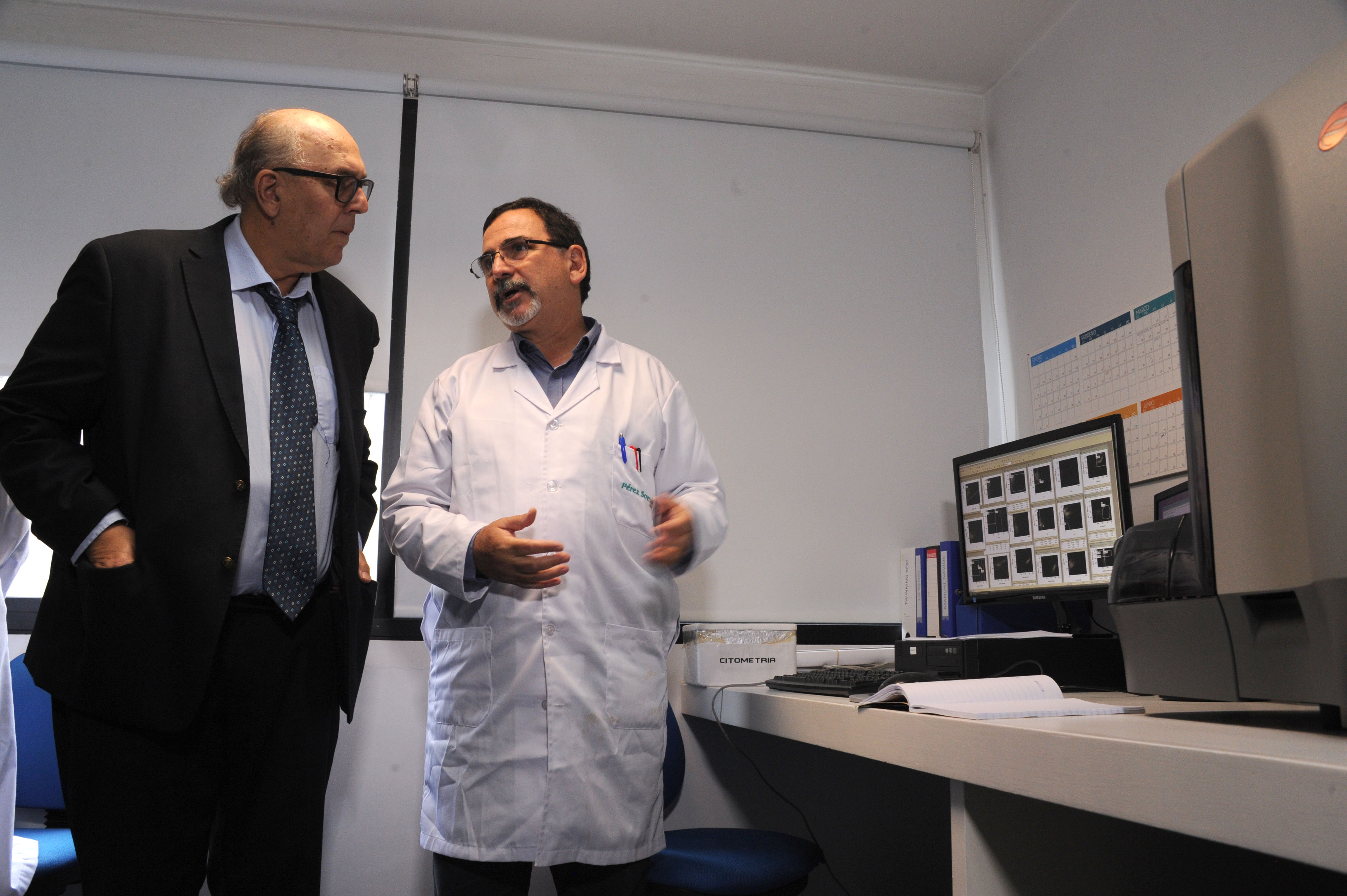 El presidente del directorio de ASSE, Marcos Carámbula, recorrió la Fundación Pérez Scremini