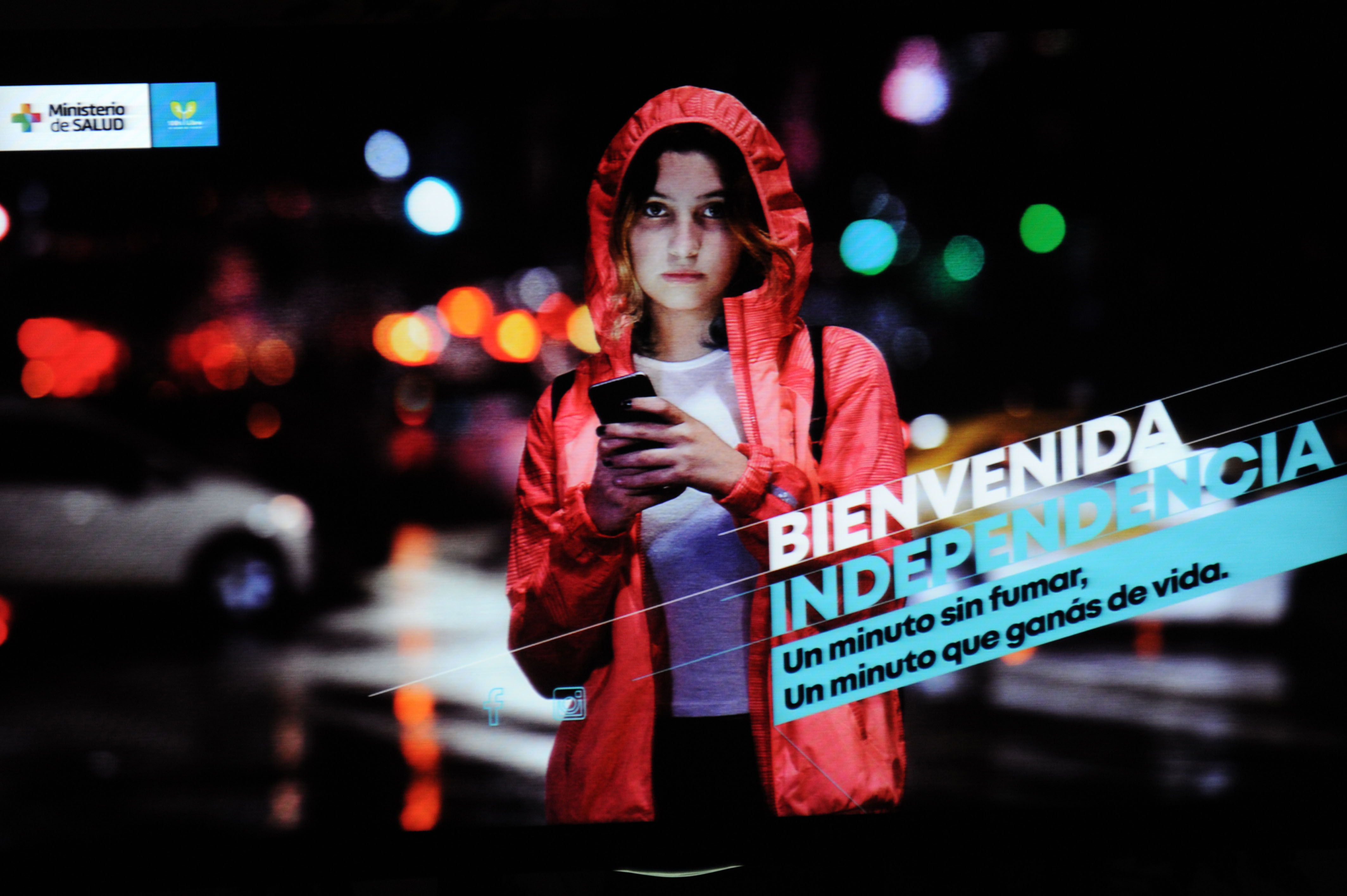 Campaña publicitaria dirigida a mujeres jóvenes de Uruguay
