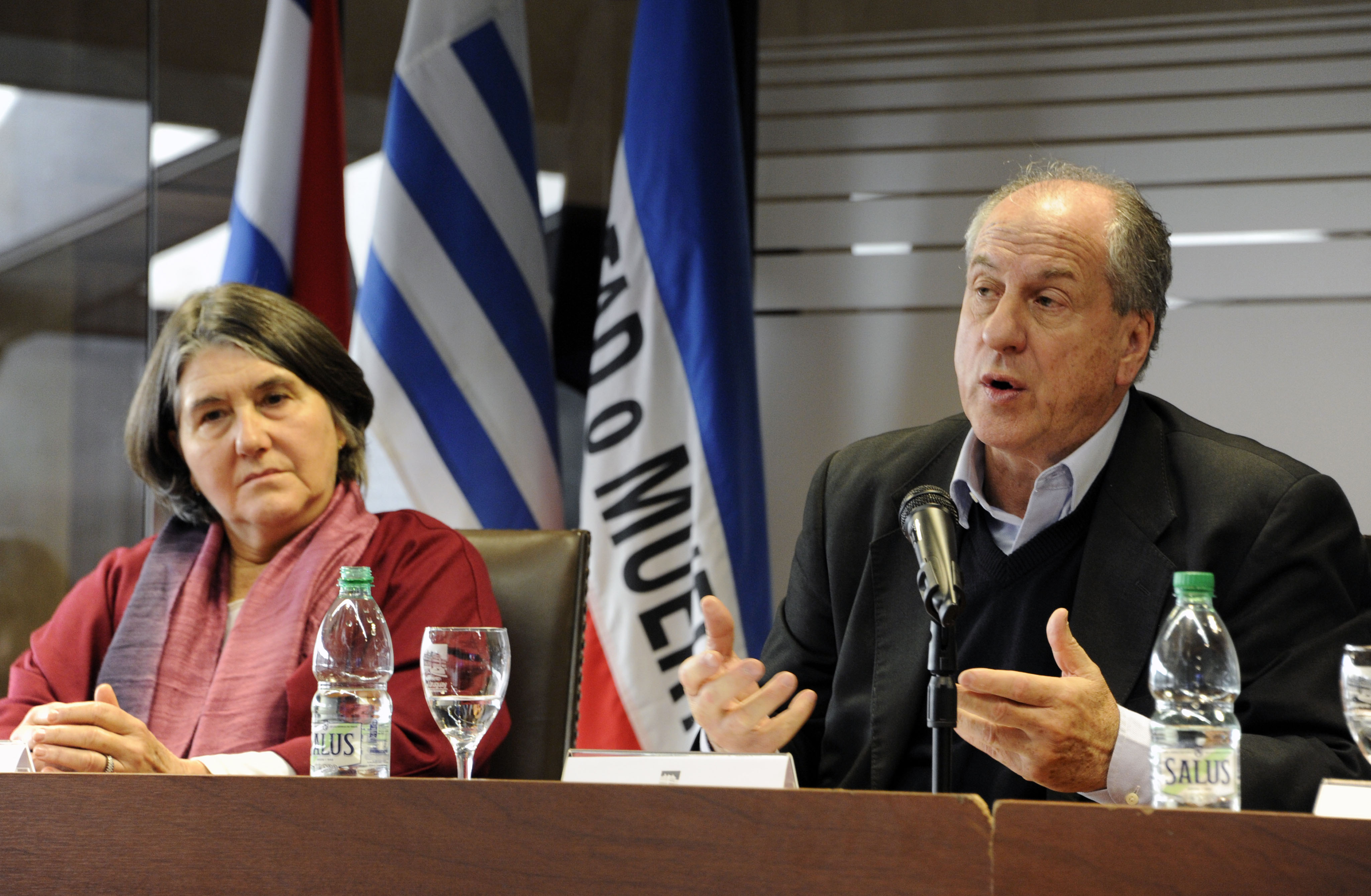 Ministro Ernesto Murro, haciendo uso de la palabra