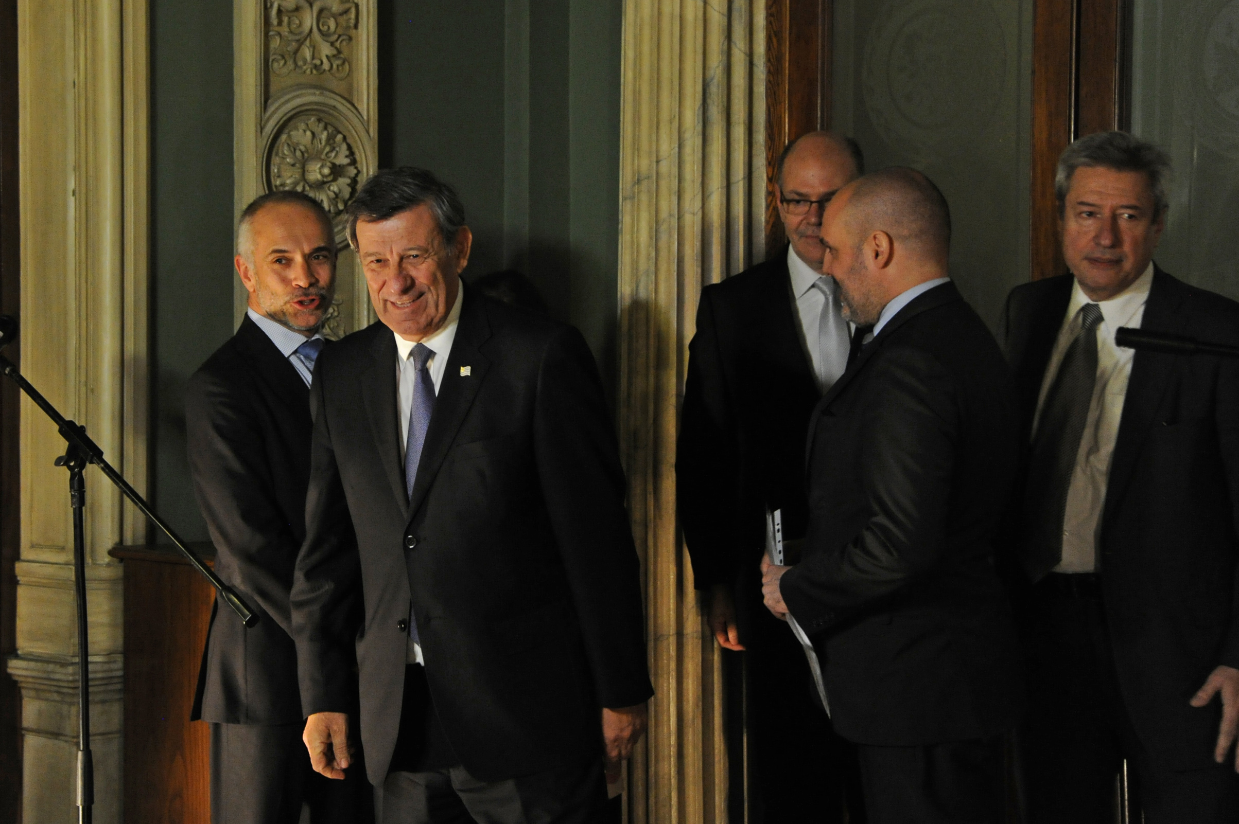 Llegada del canciller Rodolfo Nin Novoa