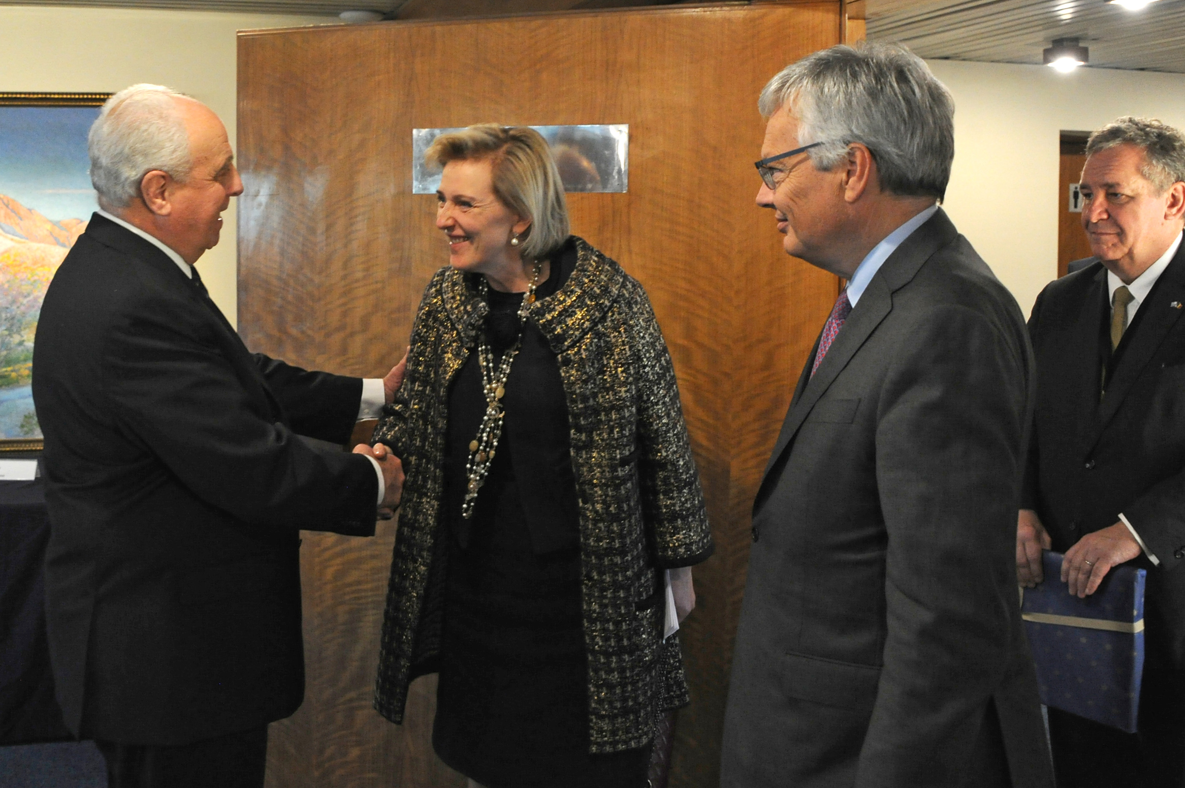 Ministro Víctor Rossi recibe a la princesa Astrid de Bélgica