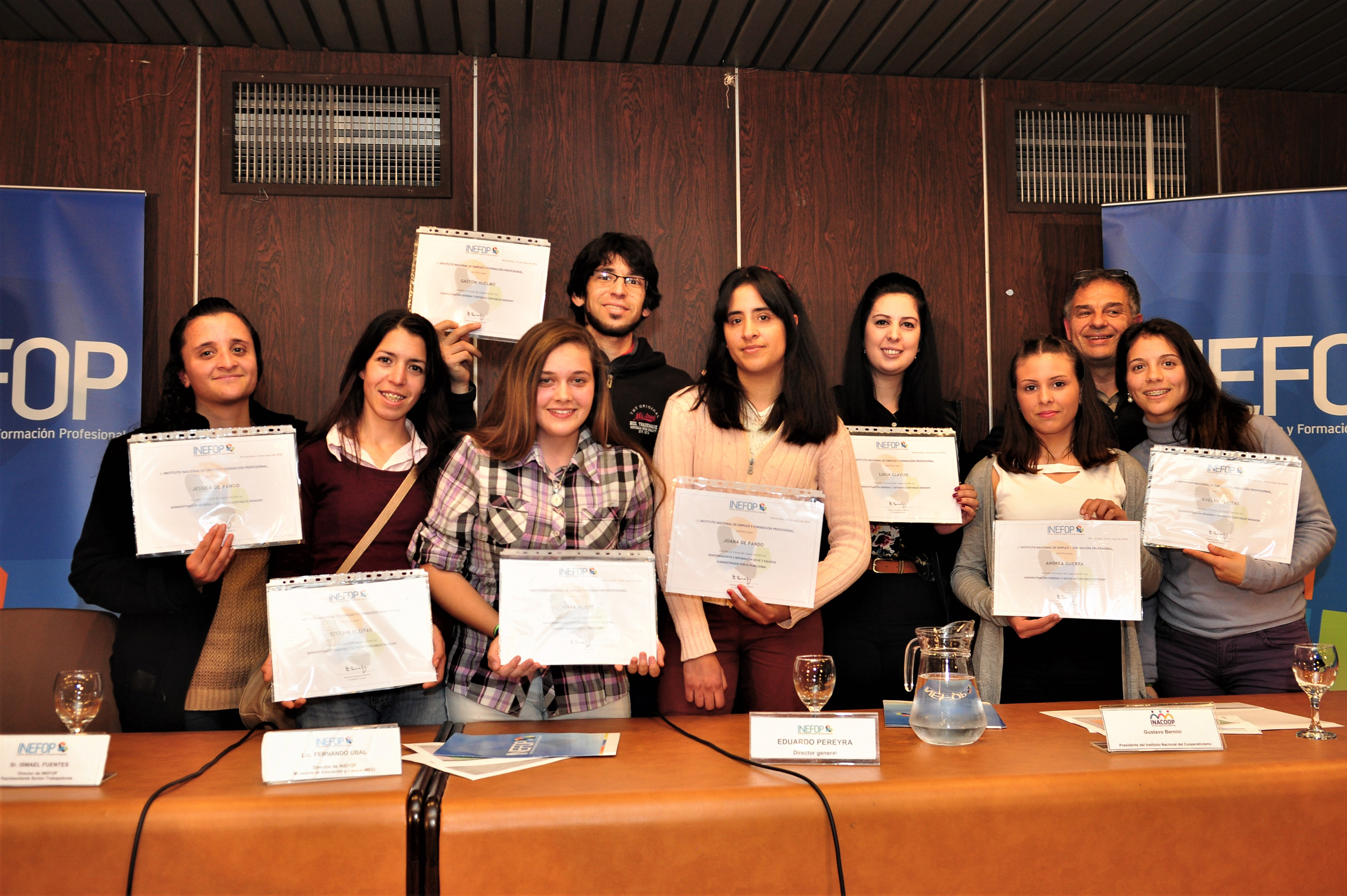 Ceremonia de entrega de certificados del Instituto Nacional de Empleo y Formación Profesional (foto: gentileza de Inefop)