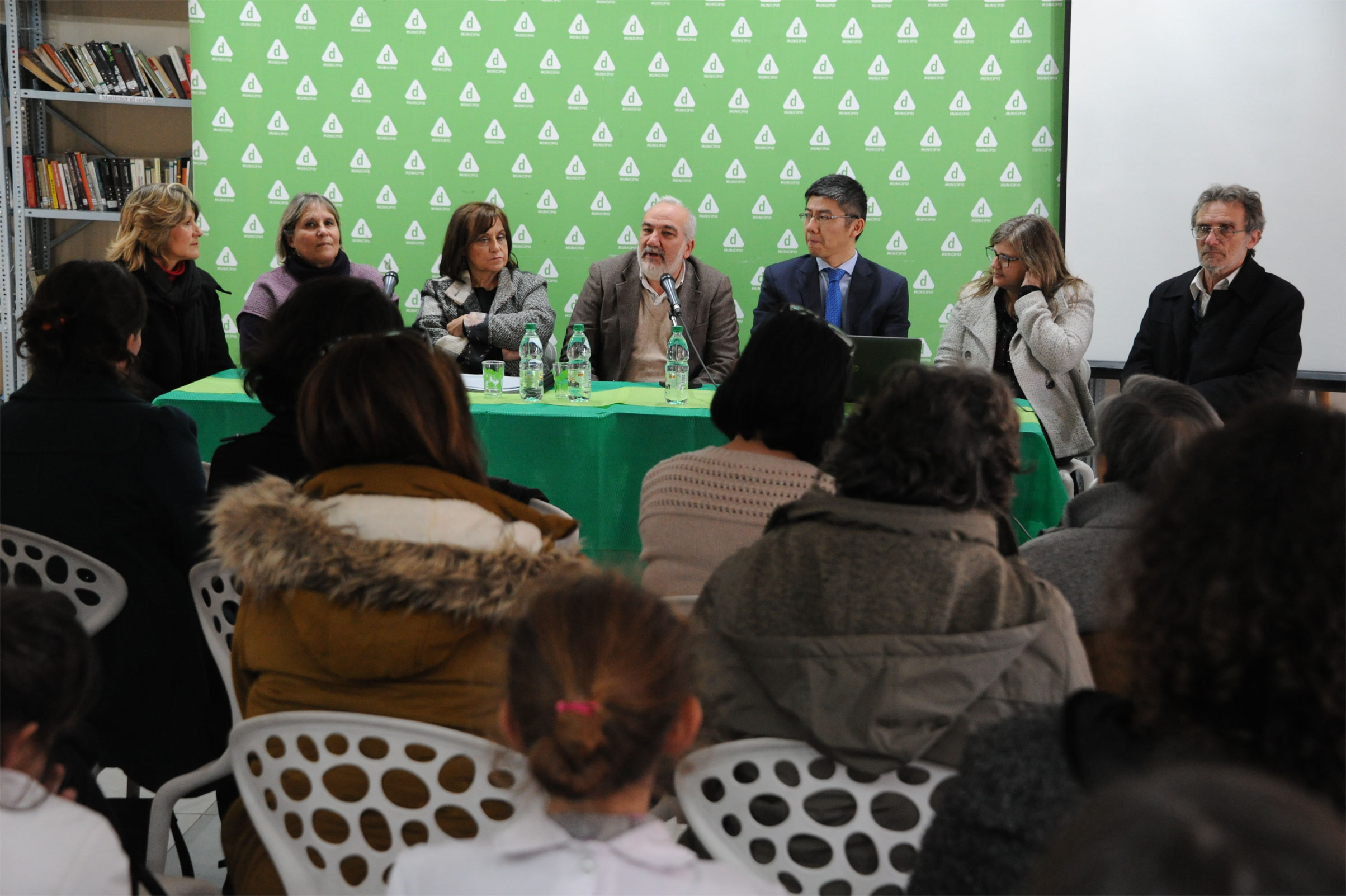 Wilson Netto, presidente del CODICEN, haciendo uso de la palabra