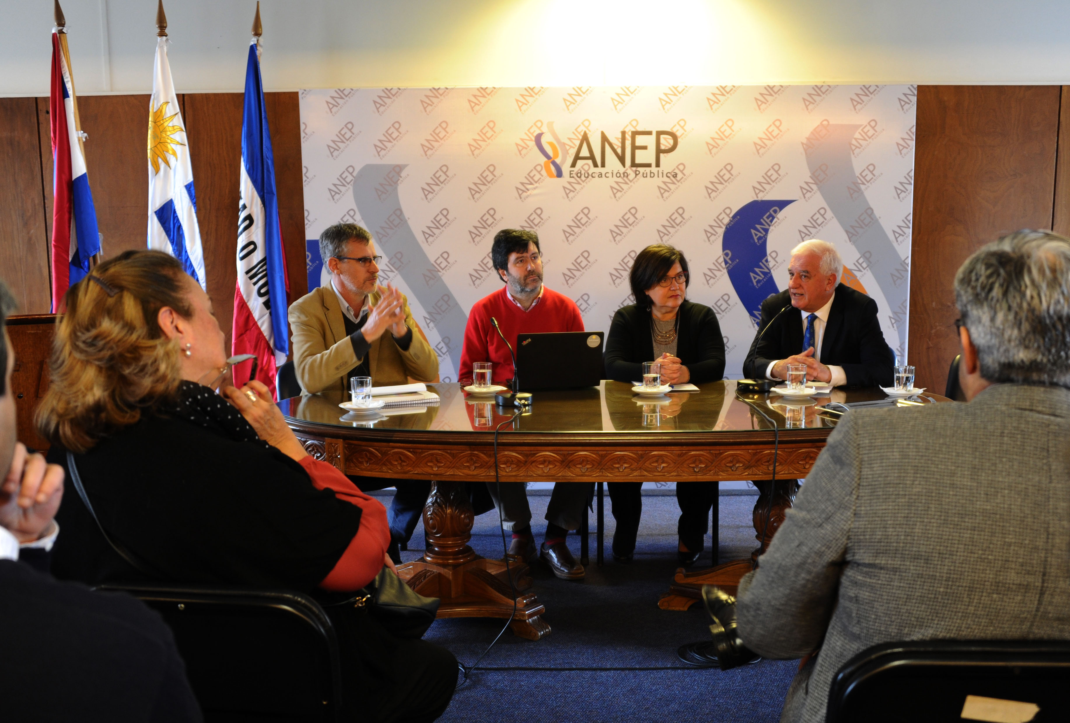 Autoridades en la presentación de Censo Nacional Docente