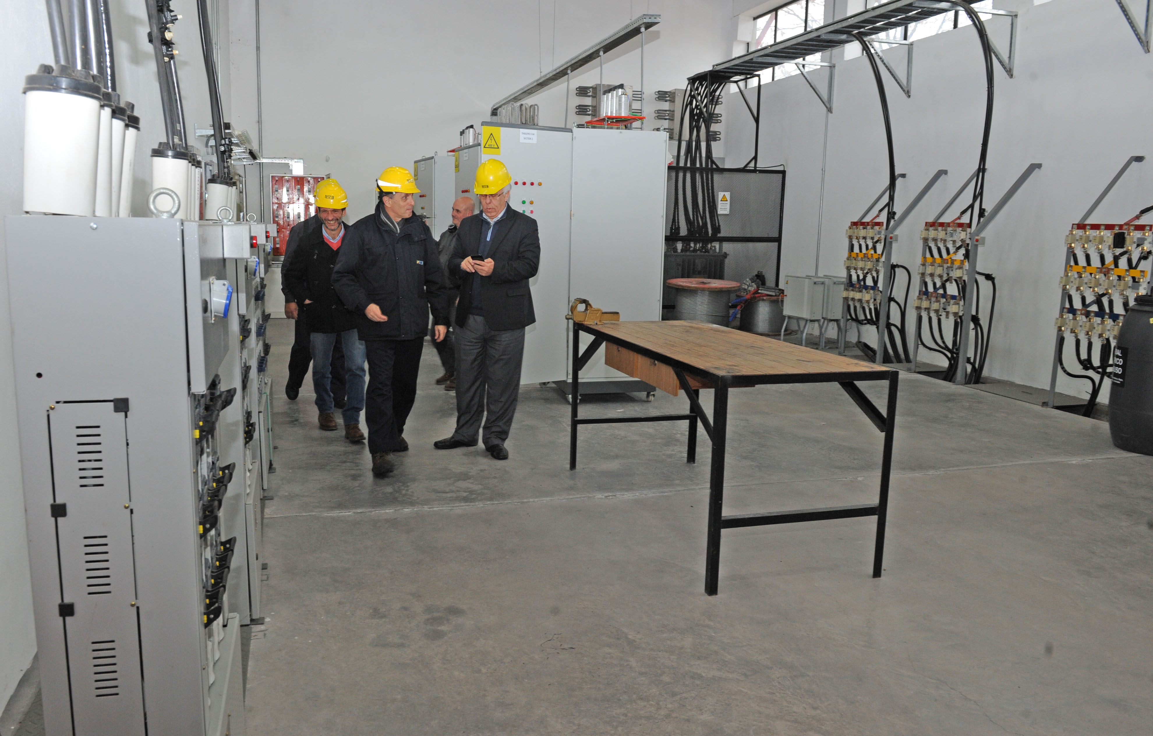 Presidente de UTE, Gonzalo Casaravilla, recorre las instalaciones del Centro de Capacitación de UTE de Paso de los Toros