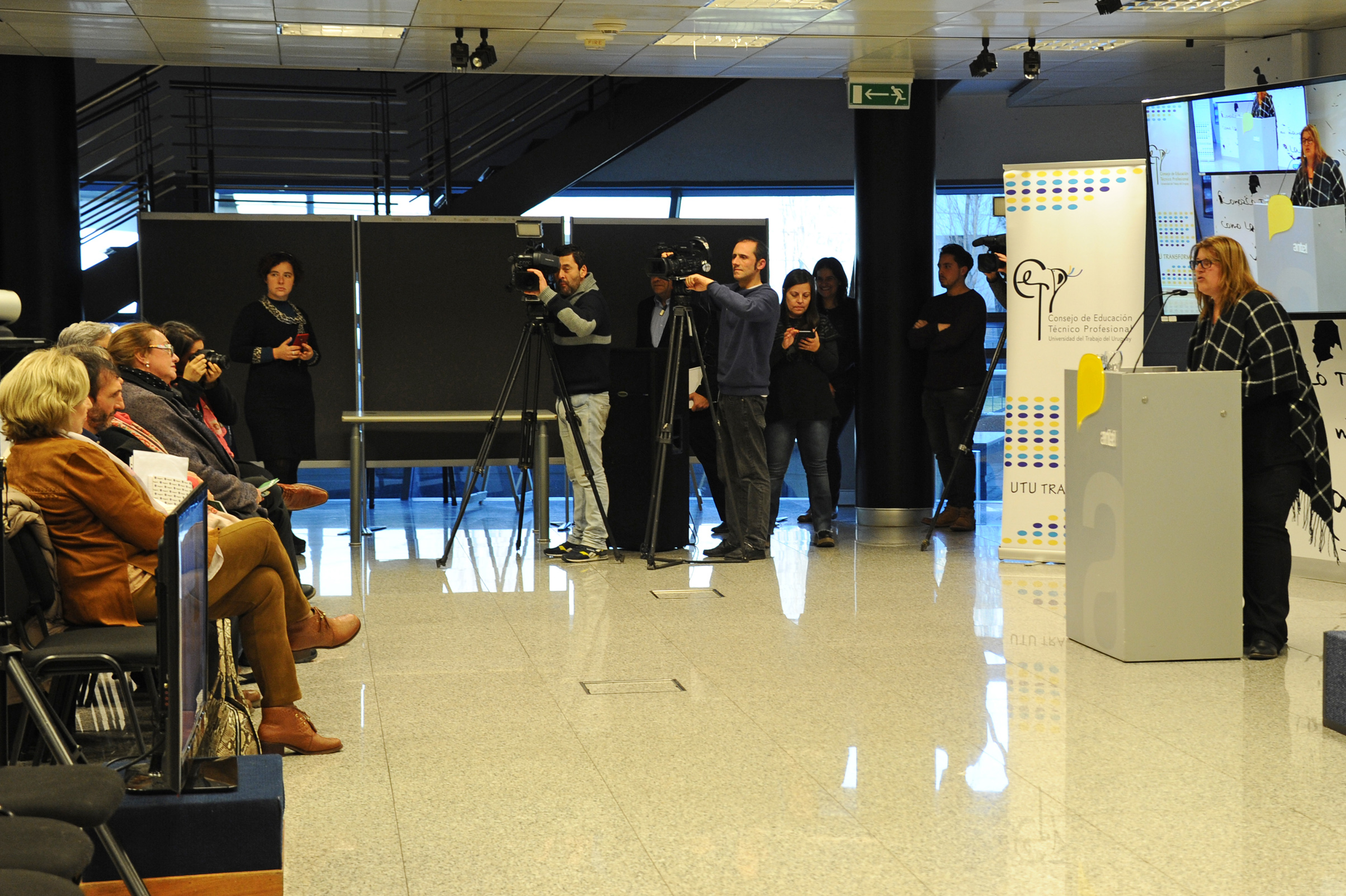 Presentación de encuesta del Observatorio de Educación y Trabajo