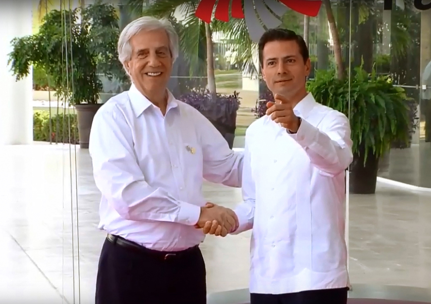 Tabaré Vázquez es recibido por el presidente de México, Enrique Peña Nieto