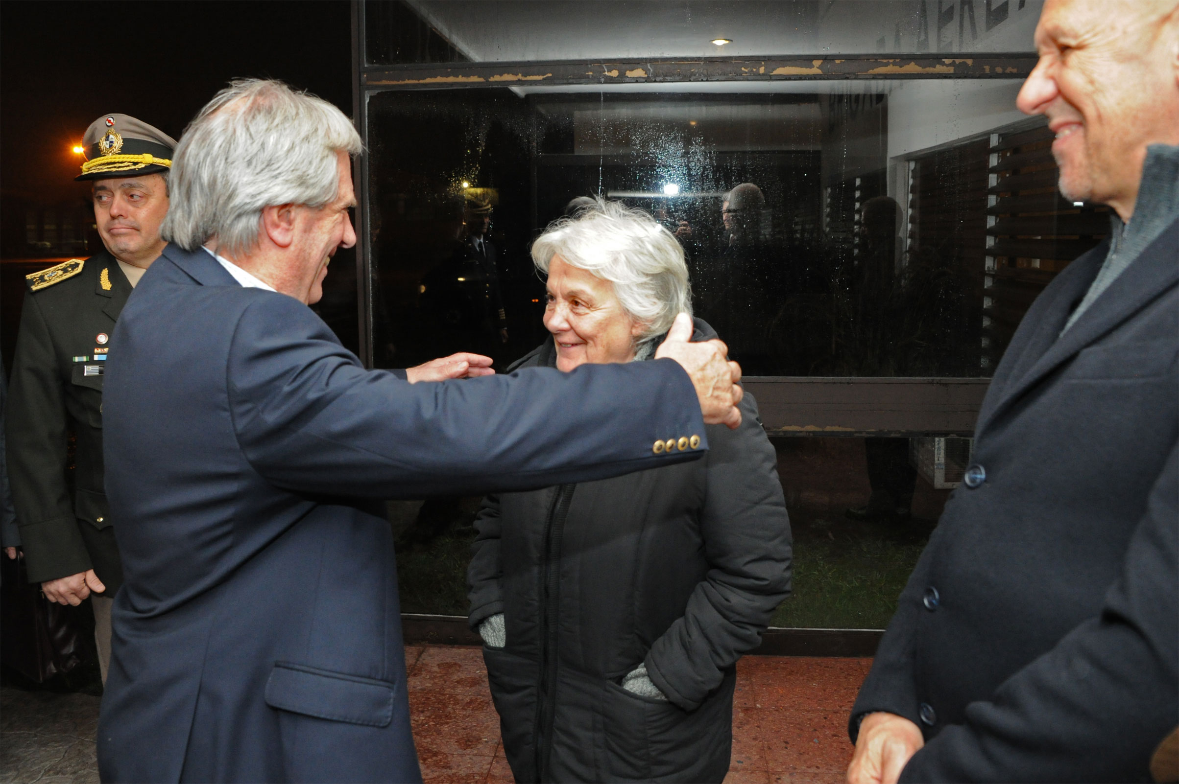 Presidente Tabaré Vázquez saluda a vicepresidenta Lucía Topolansky