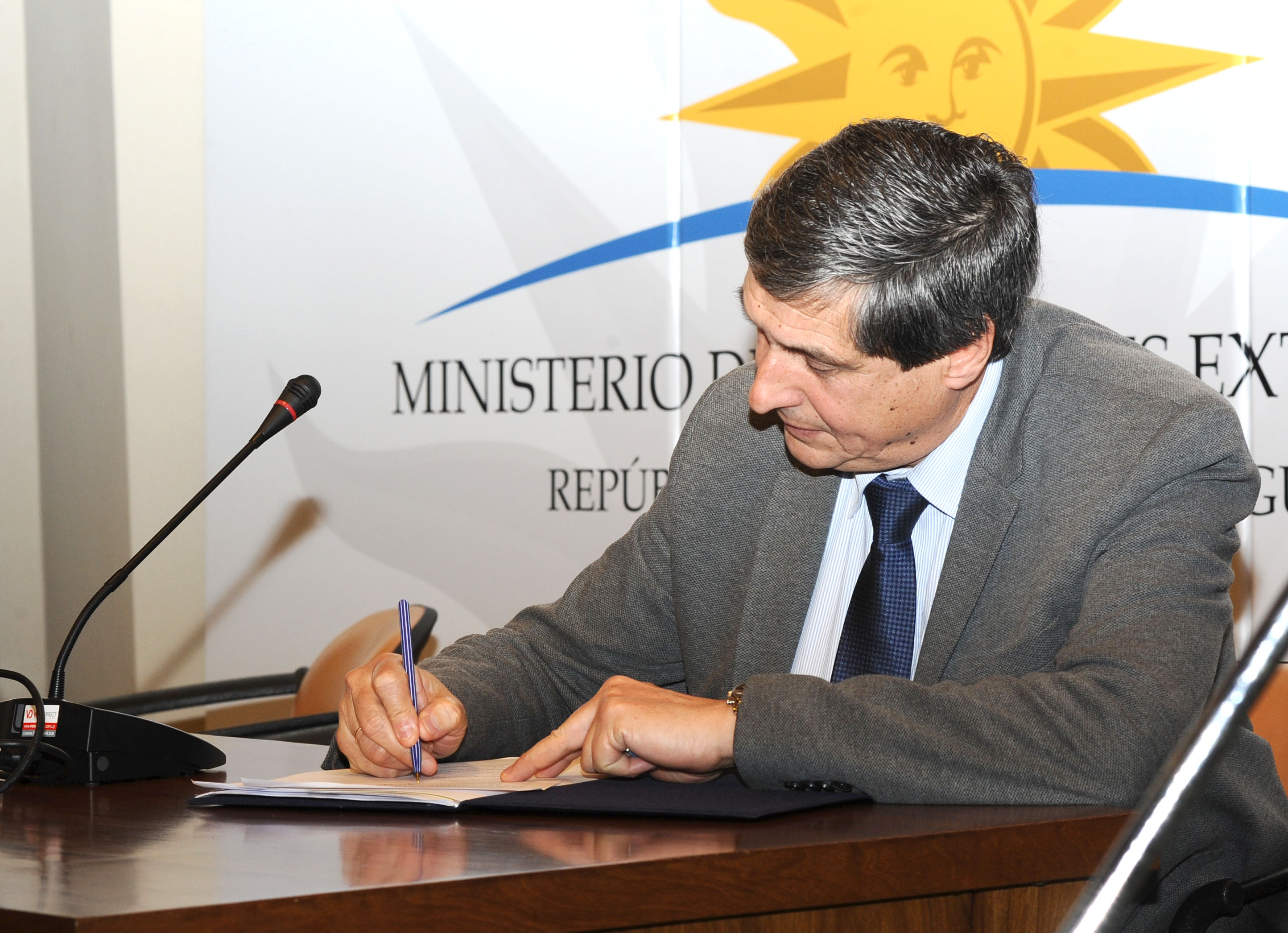 Firma del compromiso del plan nacional para la prevención y combate a la trata de personas