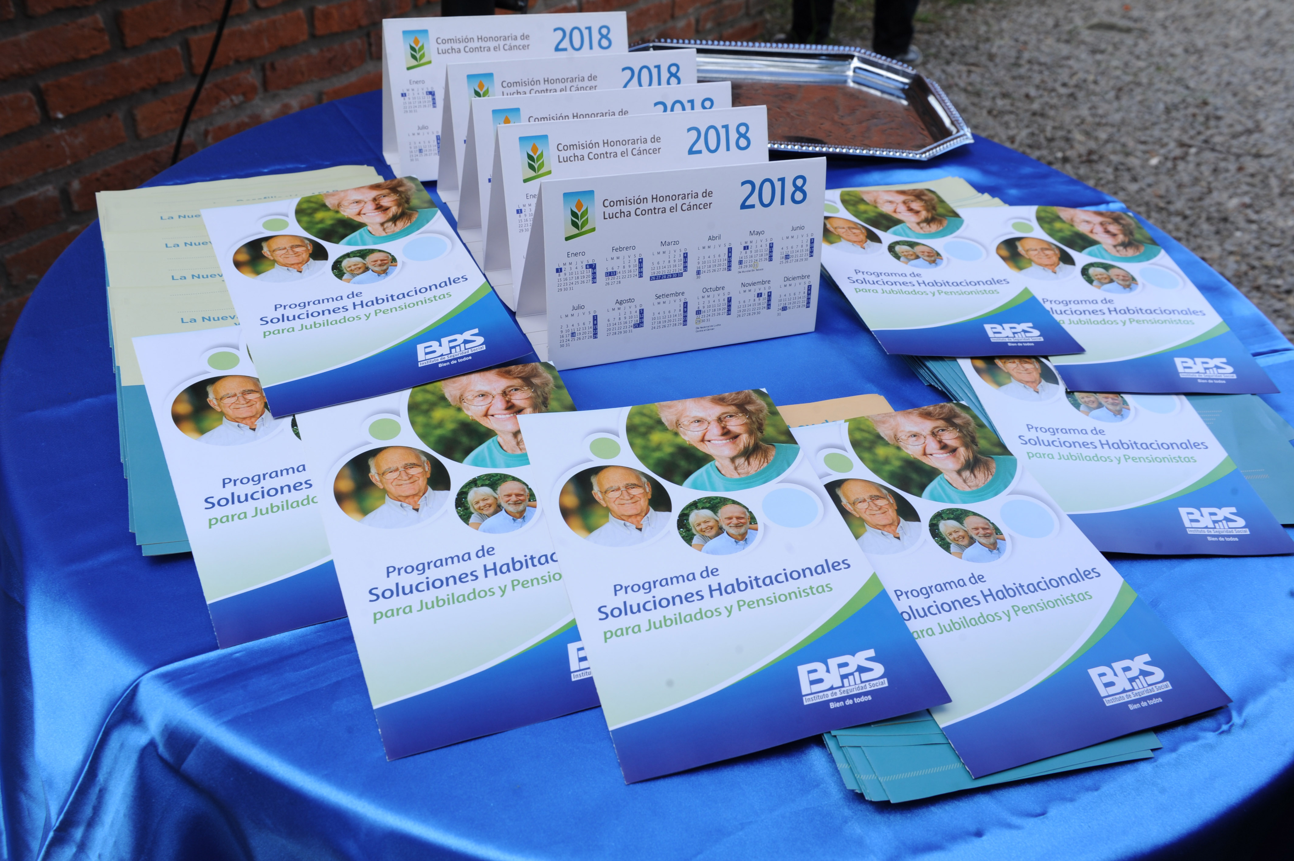 Acto de entrega de viviendas a jubilados y pensionistas