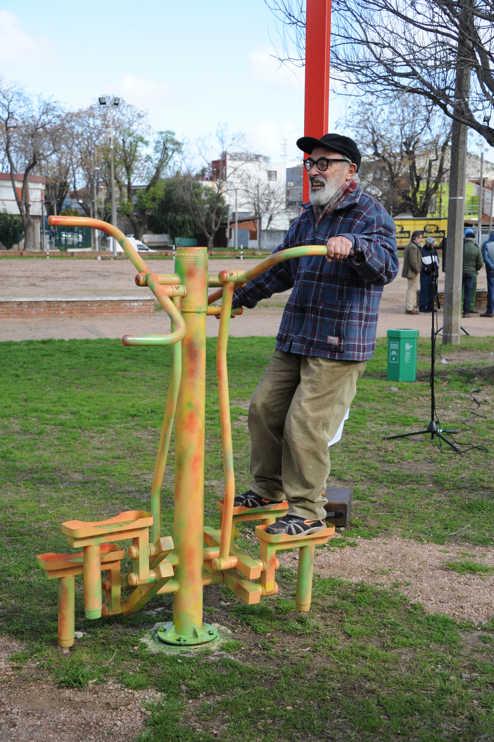 Inauguración de las obras de refacción en la plaza de deportes n.º 12