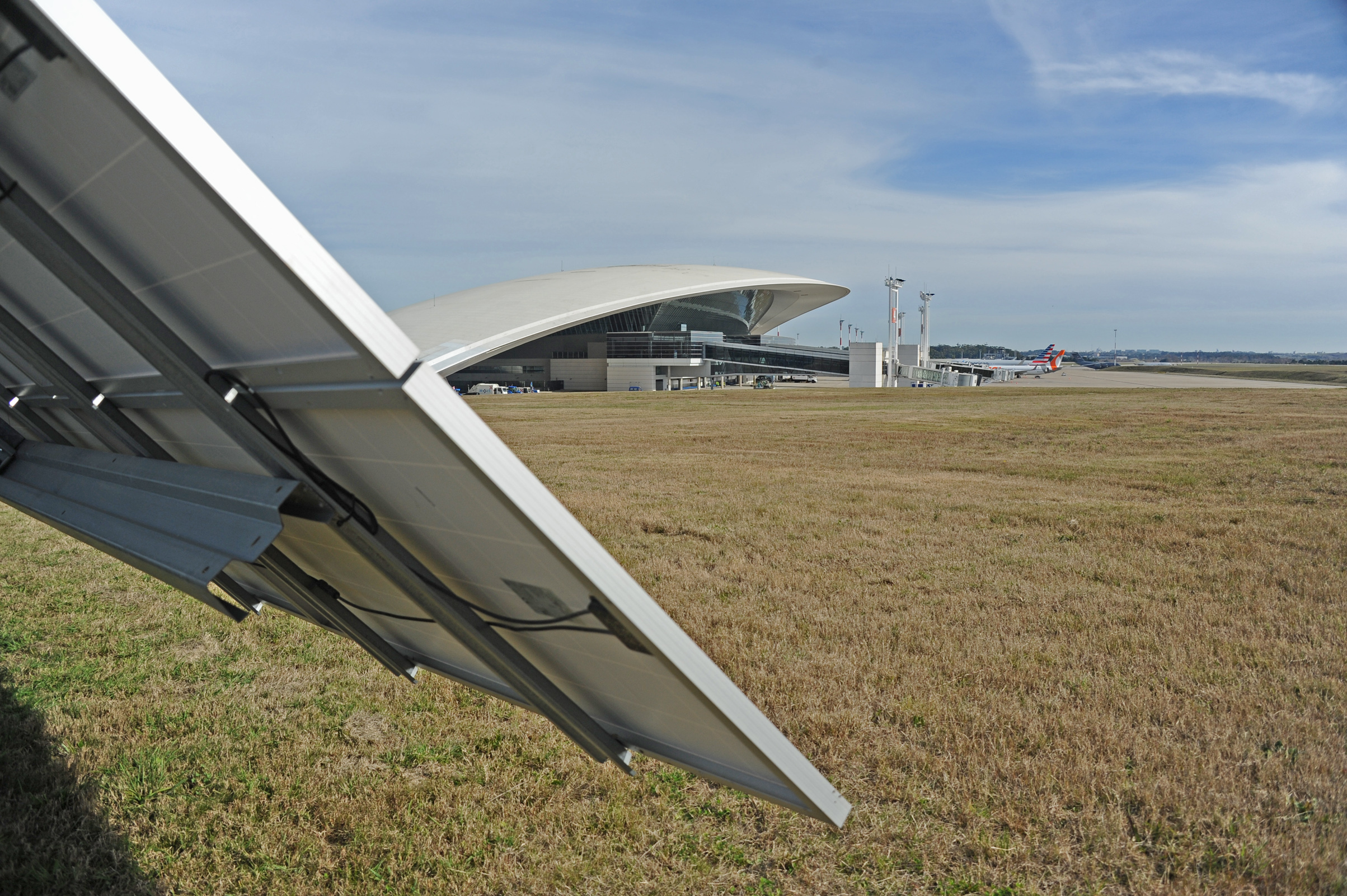 Planta de generación solar fotovoltaica del aeropuerto internacional de Carrasco