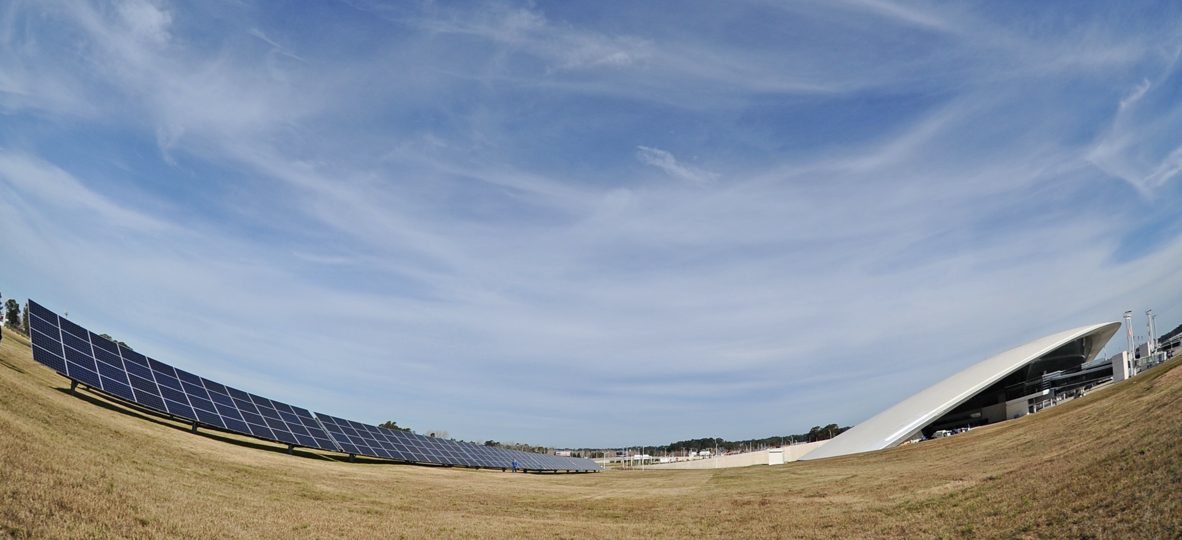 Planta de generación solar fotovoltaica del aeropuerto internacional de Carrasco