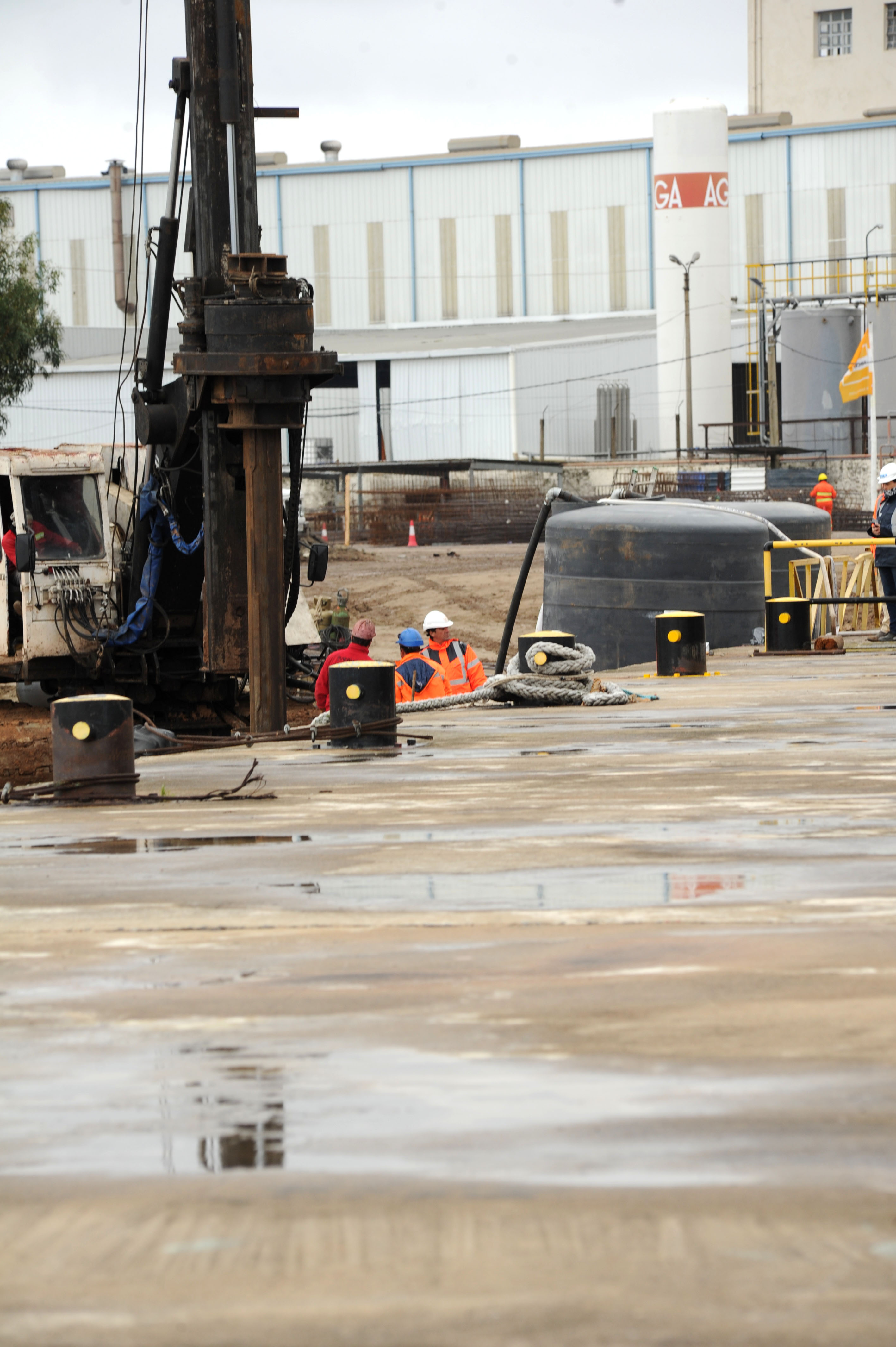 Obras de ampliación de puerto Sauce, Juan Lacaze