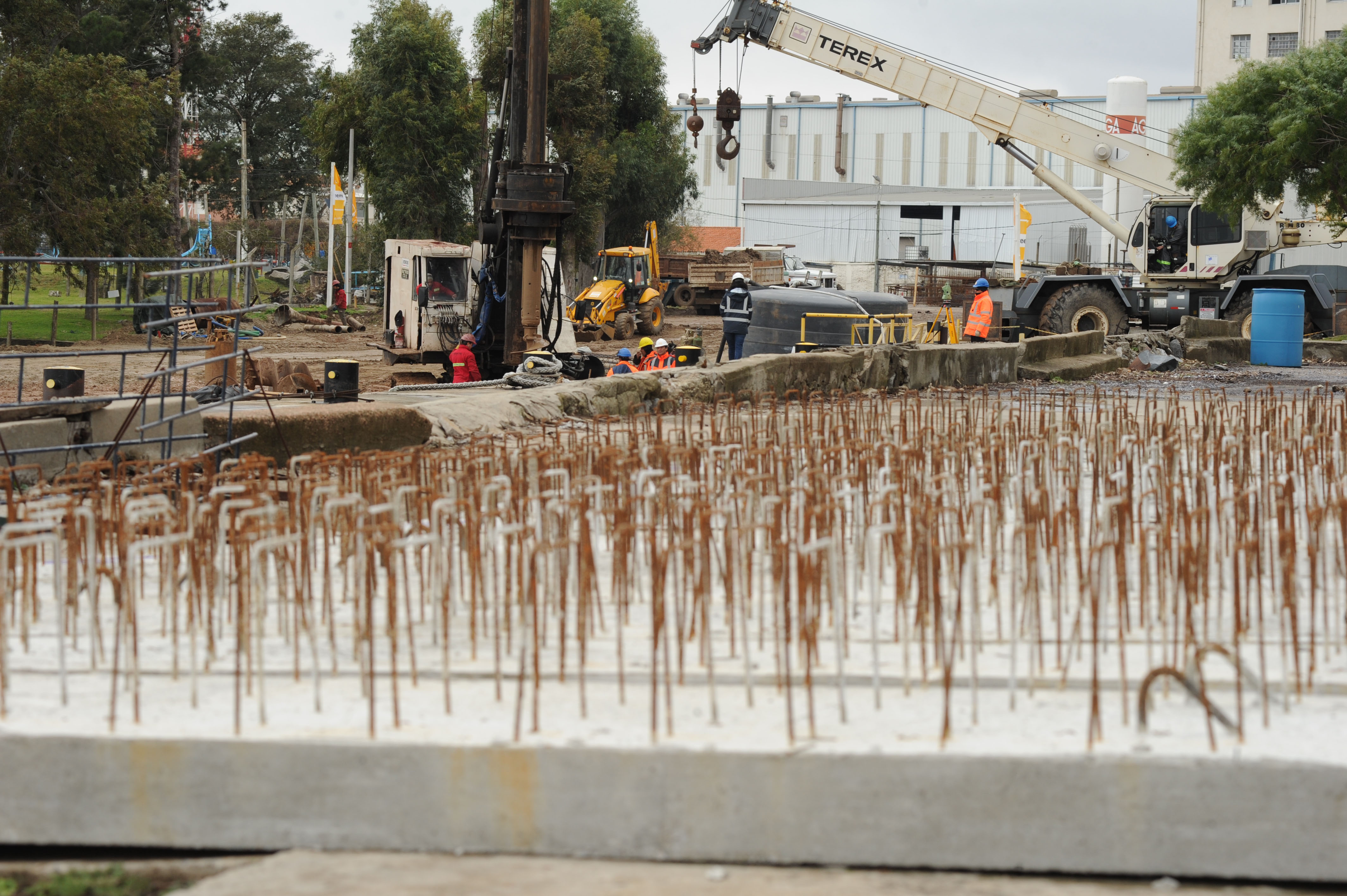 Obras de ampliación de puerto Sauce, Juan Lacaze