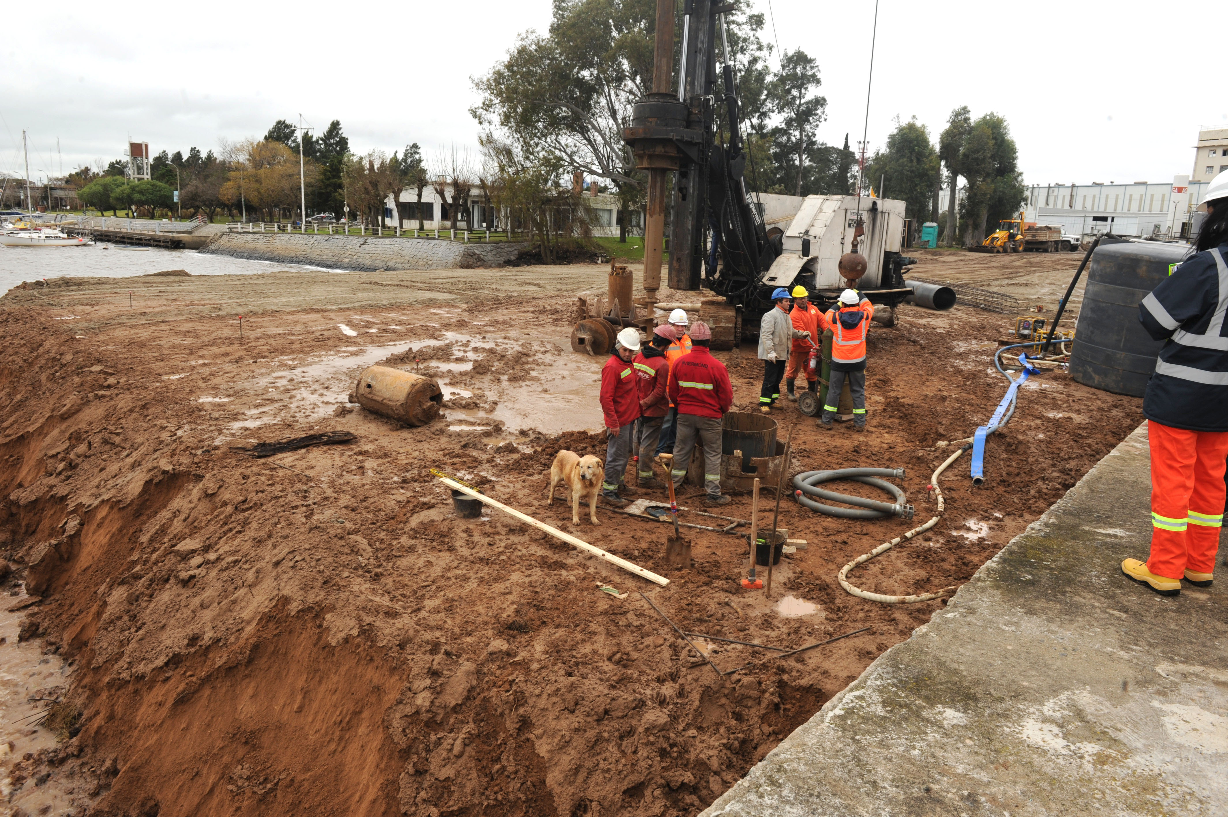 Obras de ampliación de puerto Sauce, Juan Lacaze