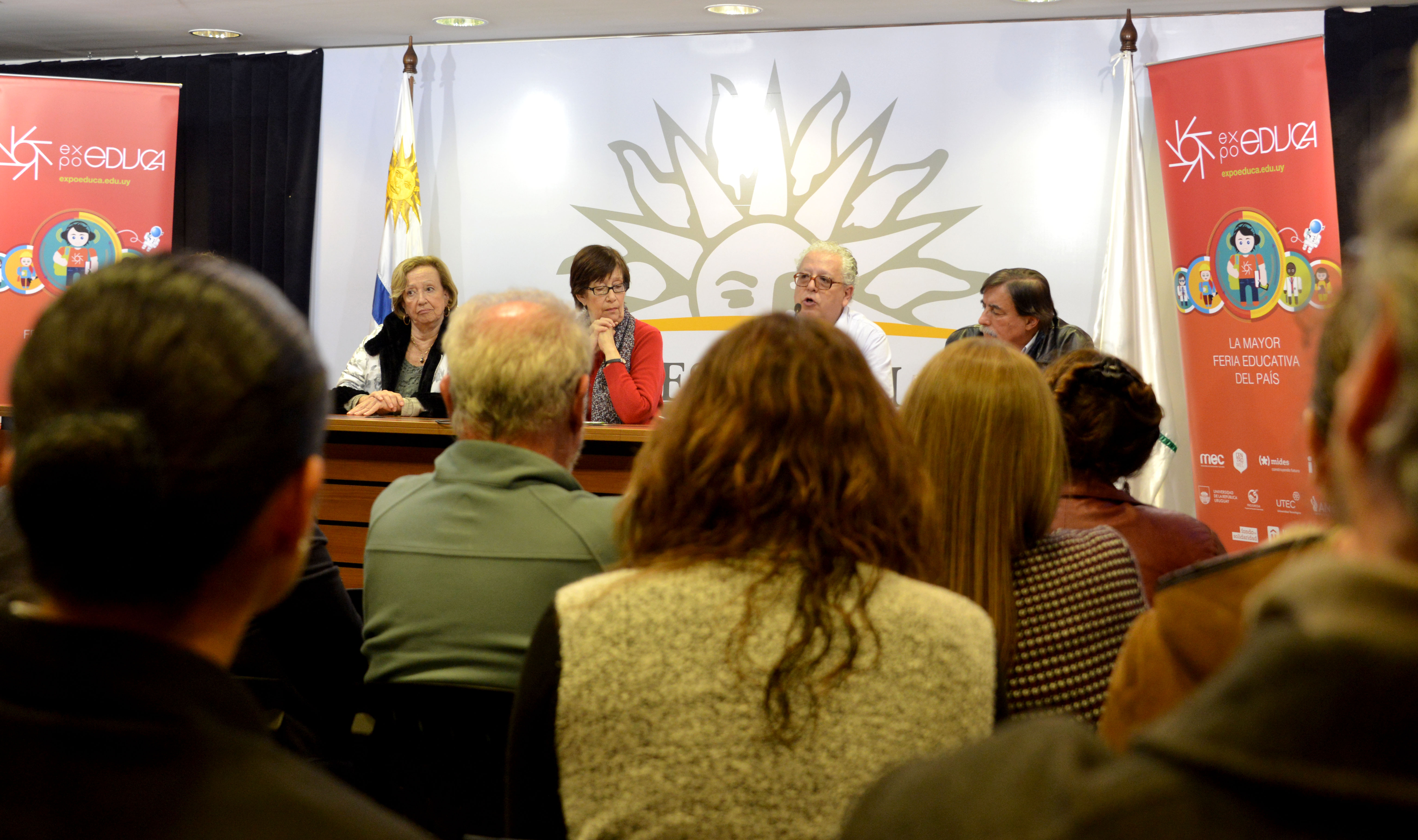 Lanzamiento de Expo educa en la sala de prensa de la Torre Ejecutiva
