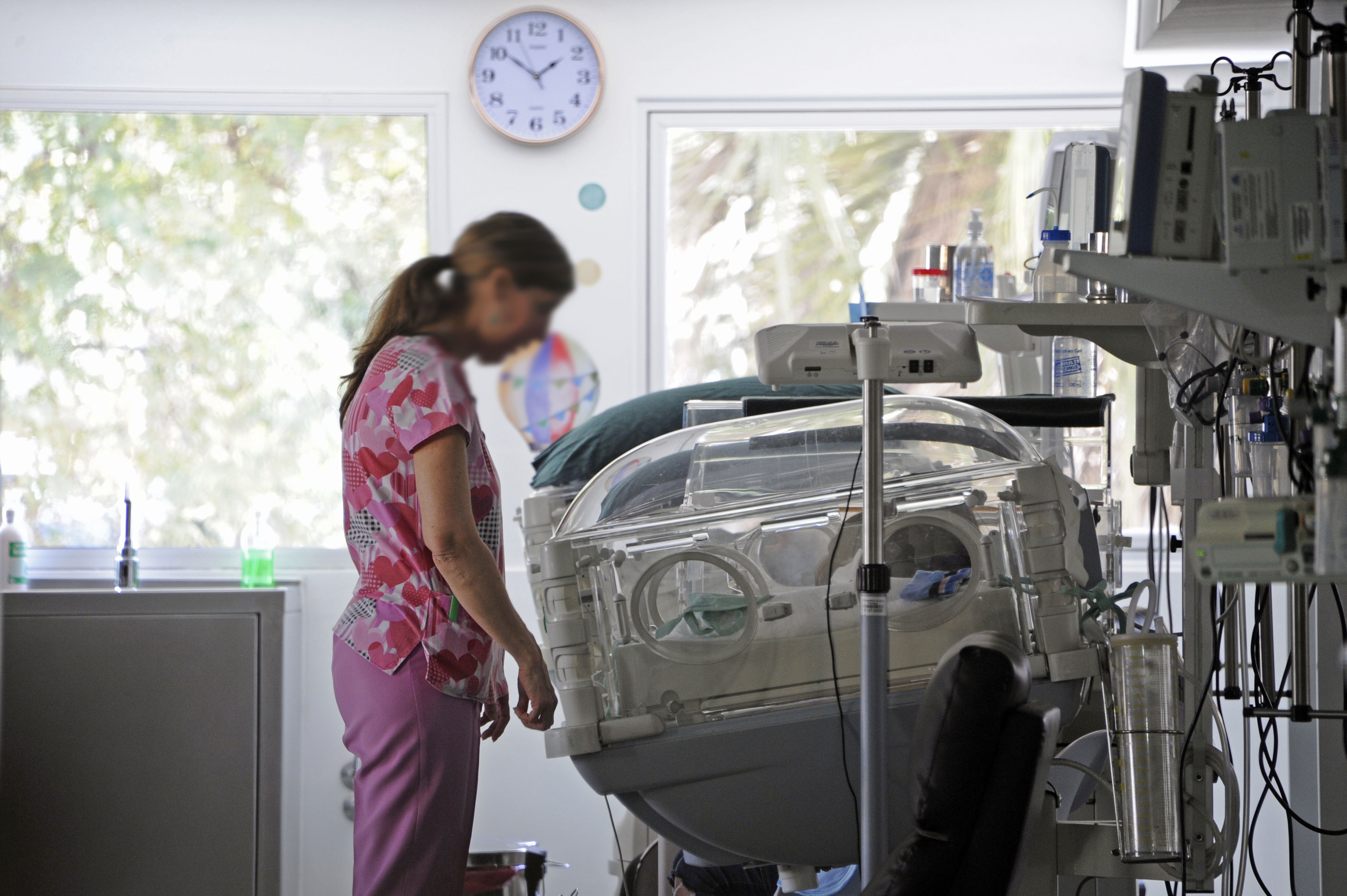 Inauguración de cuatro nuevas salas de nacer y 15 salas de cuidados intermedios neonatales en la maternidad del Hospital de la Mujer