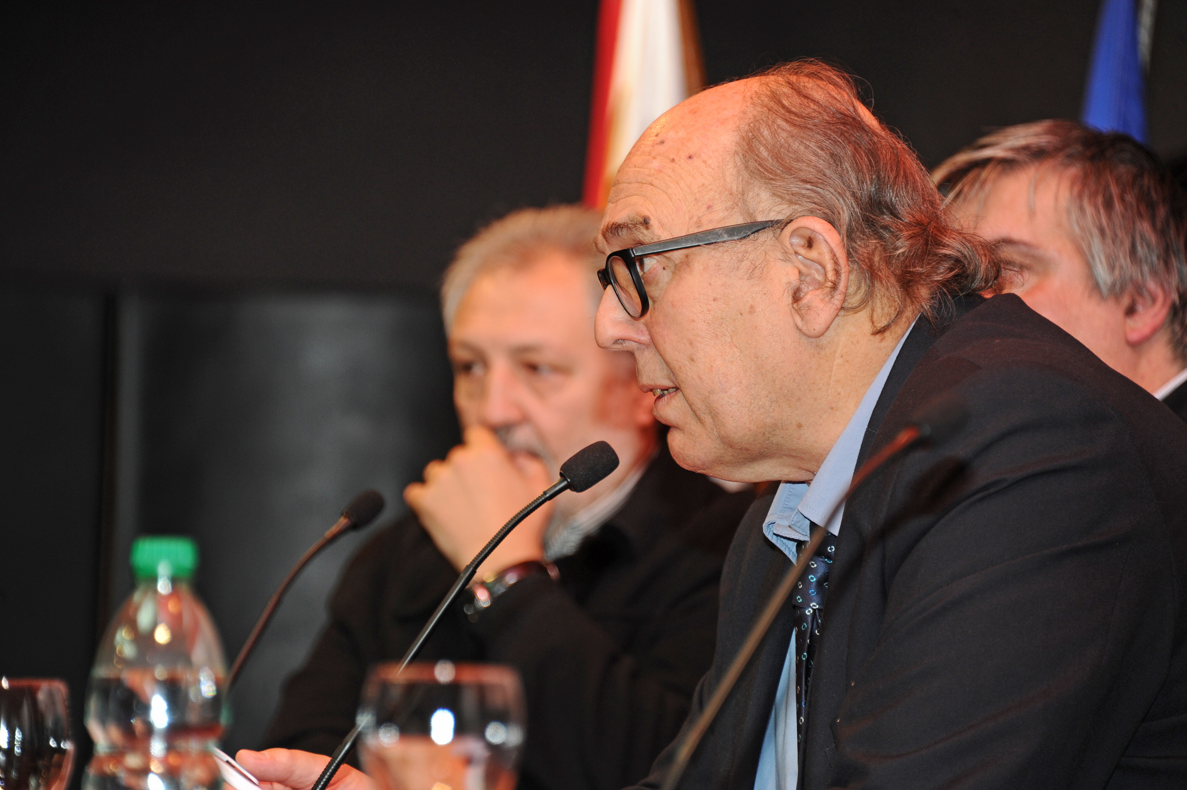 Presidente del Directorio de la Administración de los Servicios de Salud del Estado (ASSE), Marcos Carámbula, haciendo uso de la palabra