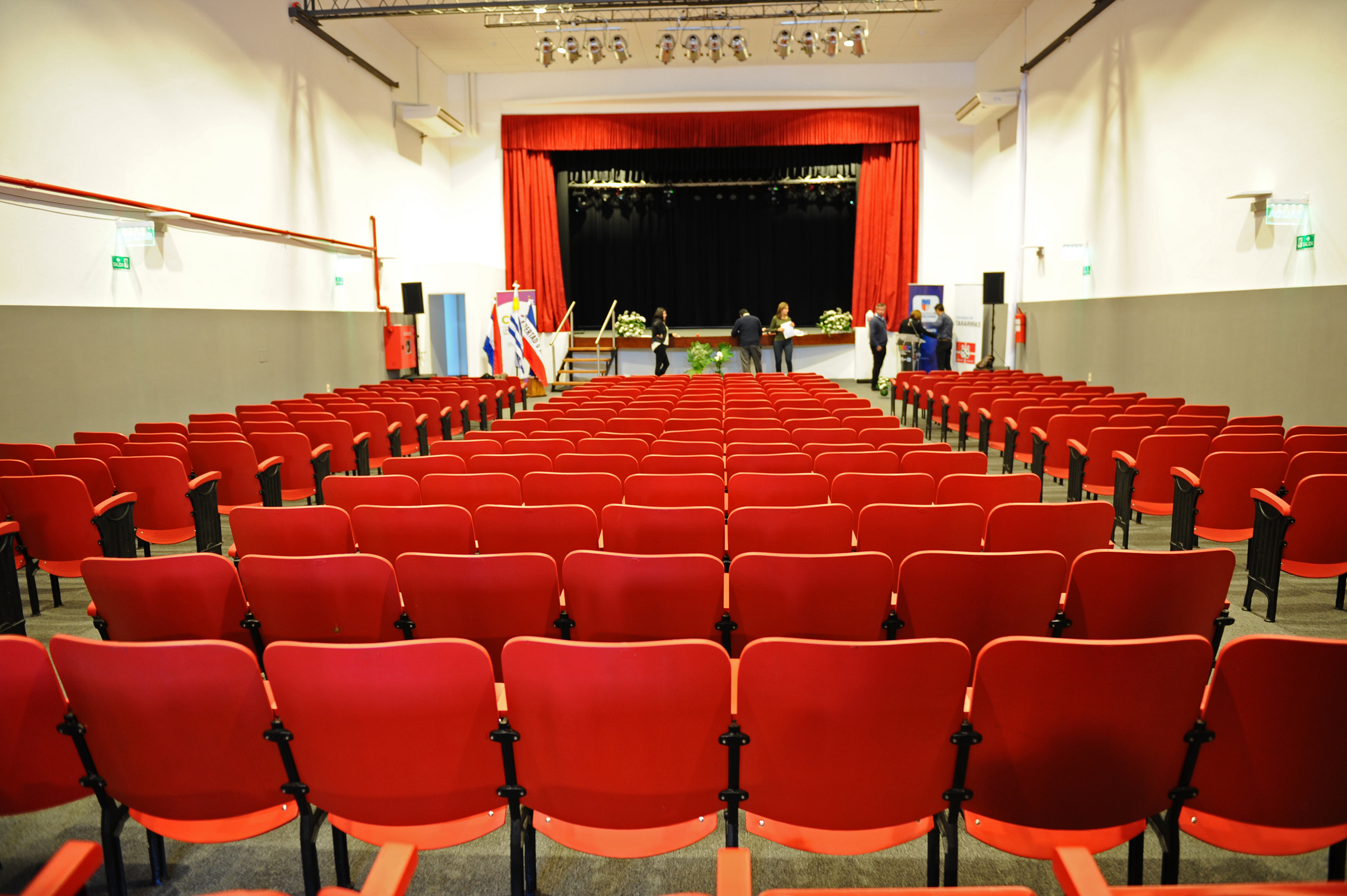 Reconversión del ex cine Rex de Tarariras en un centro cultural