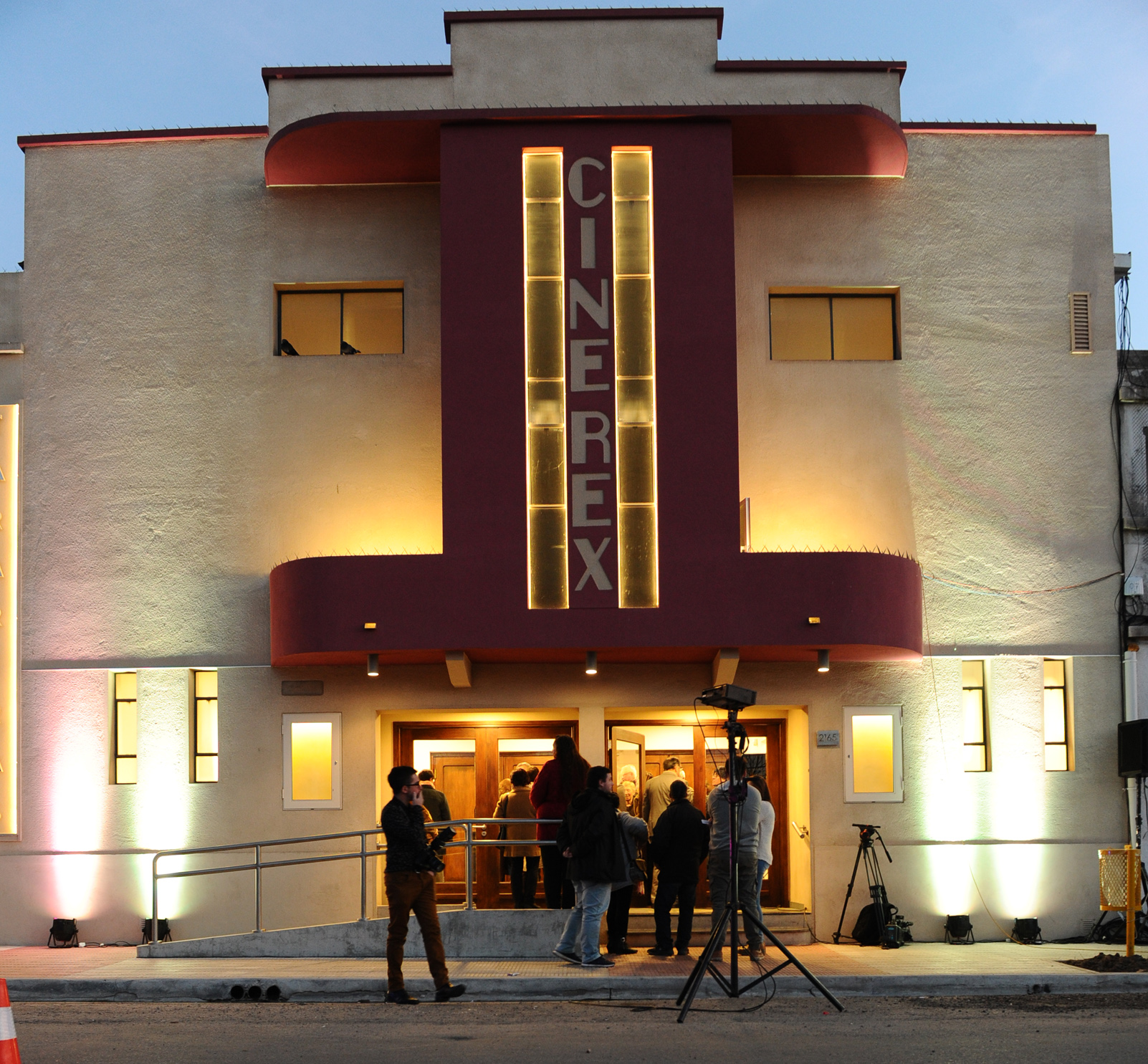 Reconversión del ex cine Rex de Tarariras en un centro cultural