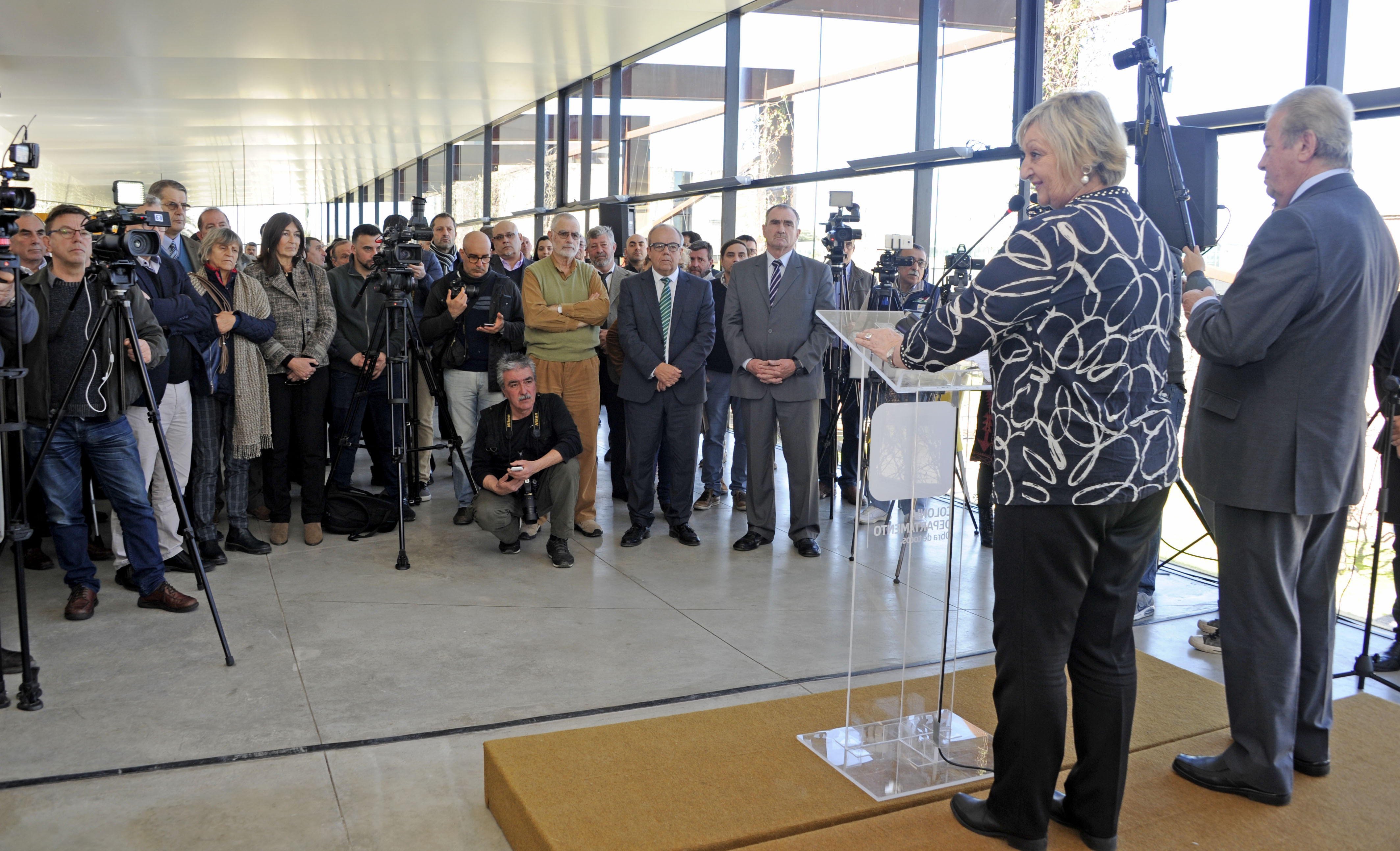 Liliam Kechichian en la reapertura del Centro de Bienvenida, Interpretación y Turismo de la ciudad de Colonia