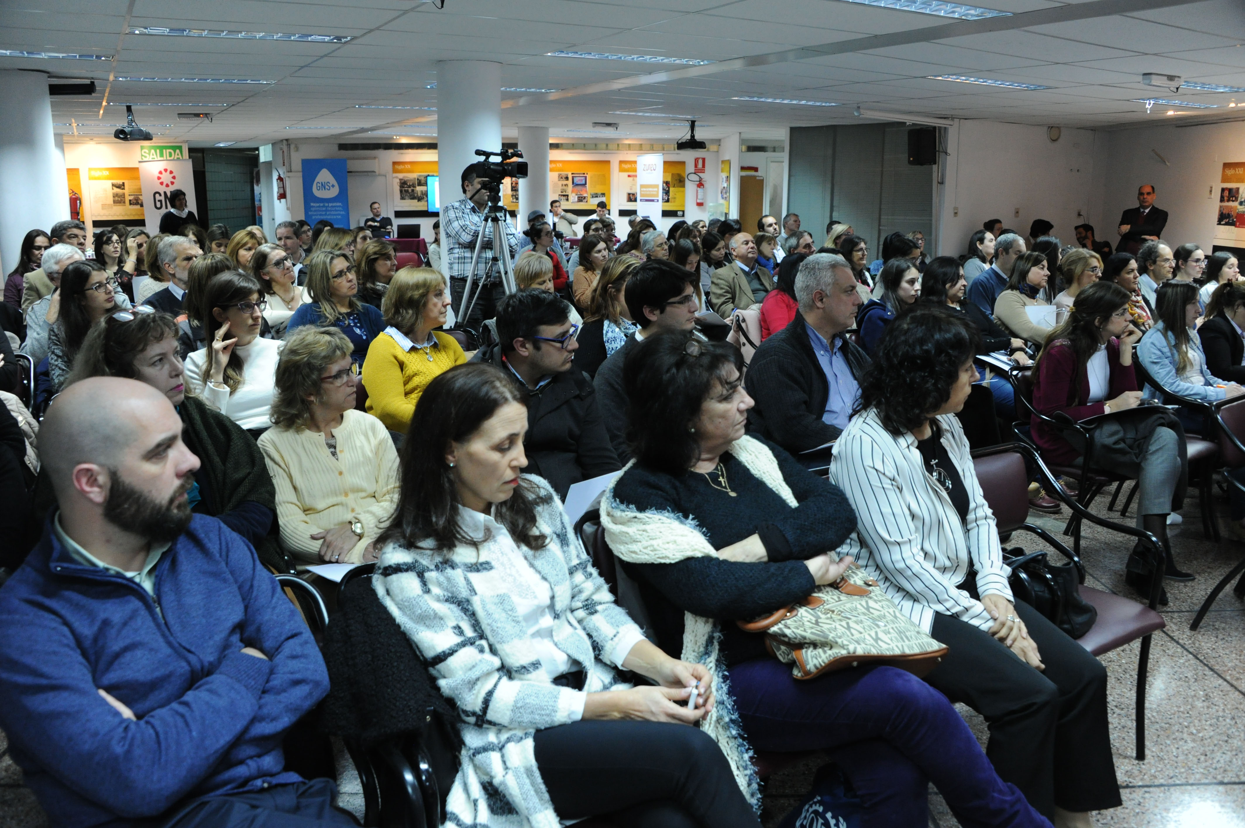 Colegio de Contadores, Economistas y Administradores del Uruguay