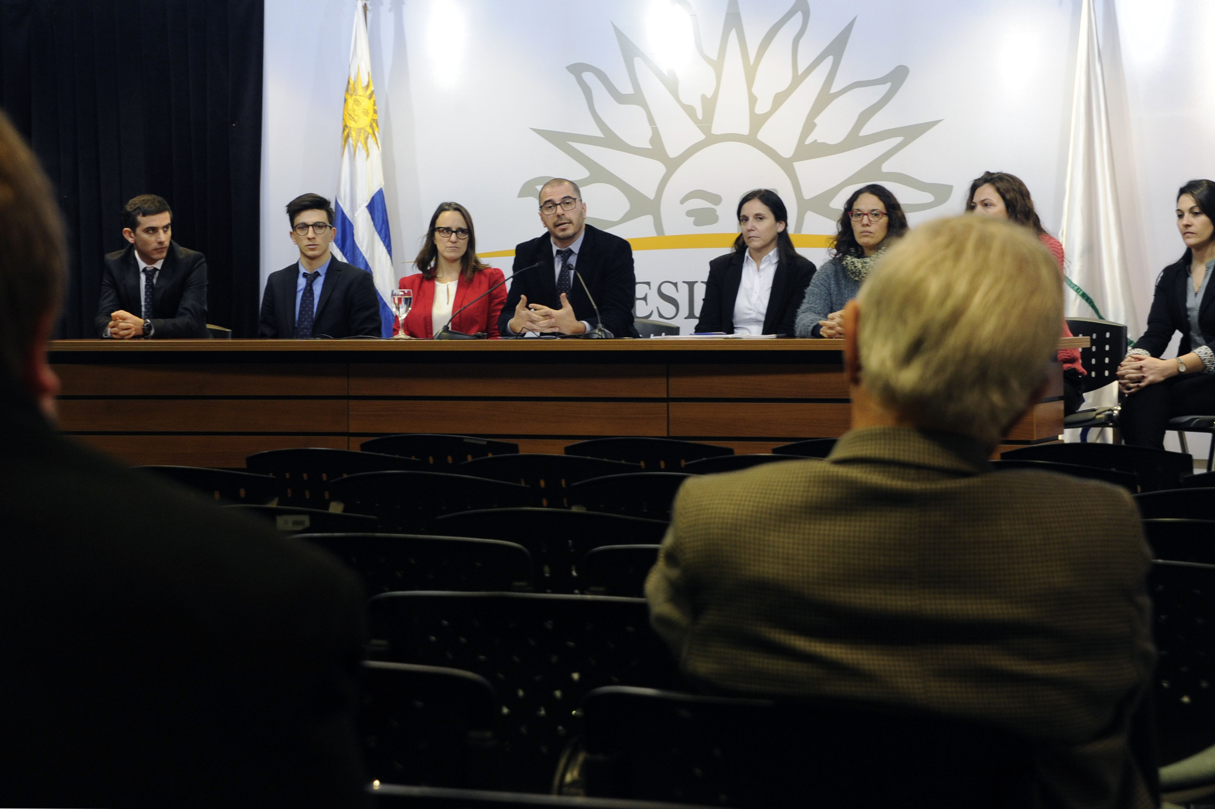 Prosecretario de la Presidencia, Juan Andrés Roballo, y equipo