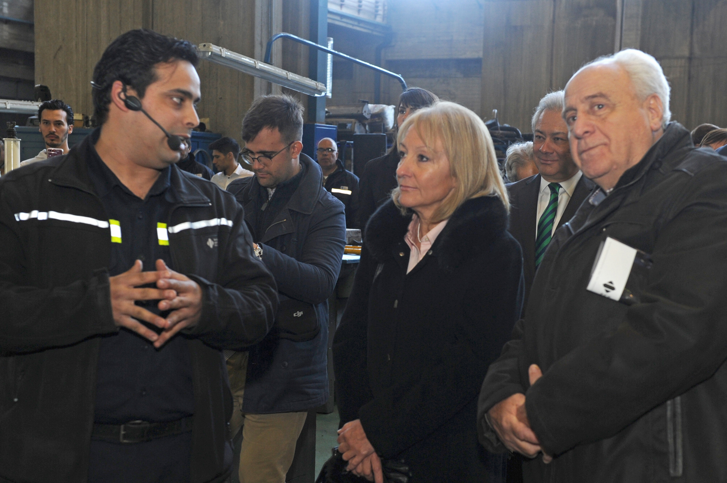 Ministros Carolina Cosse y Víctor Rossi, al inicio de la presentación