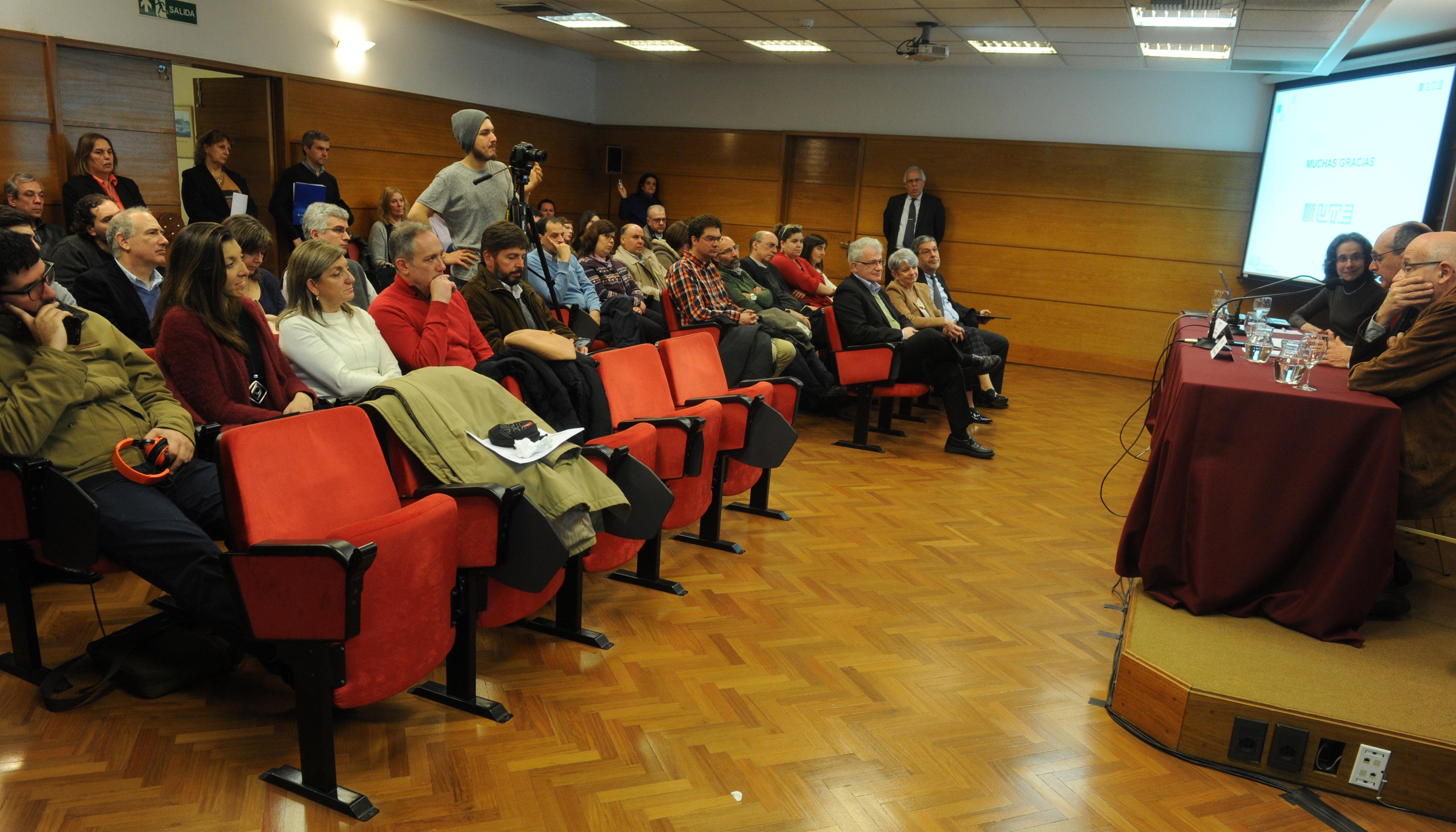 Asistentes a la conferencia