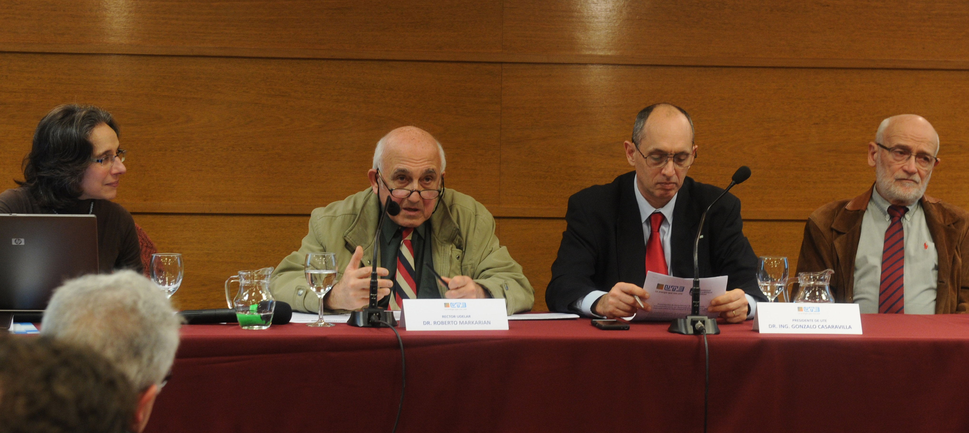 Rector de la Universidad de la República, Roberto Markarian, dirigiéndose a los presentes