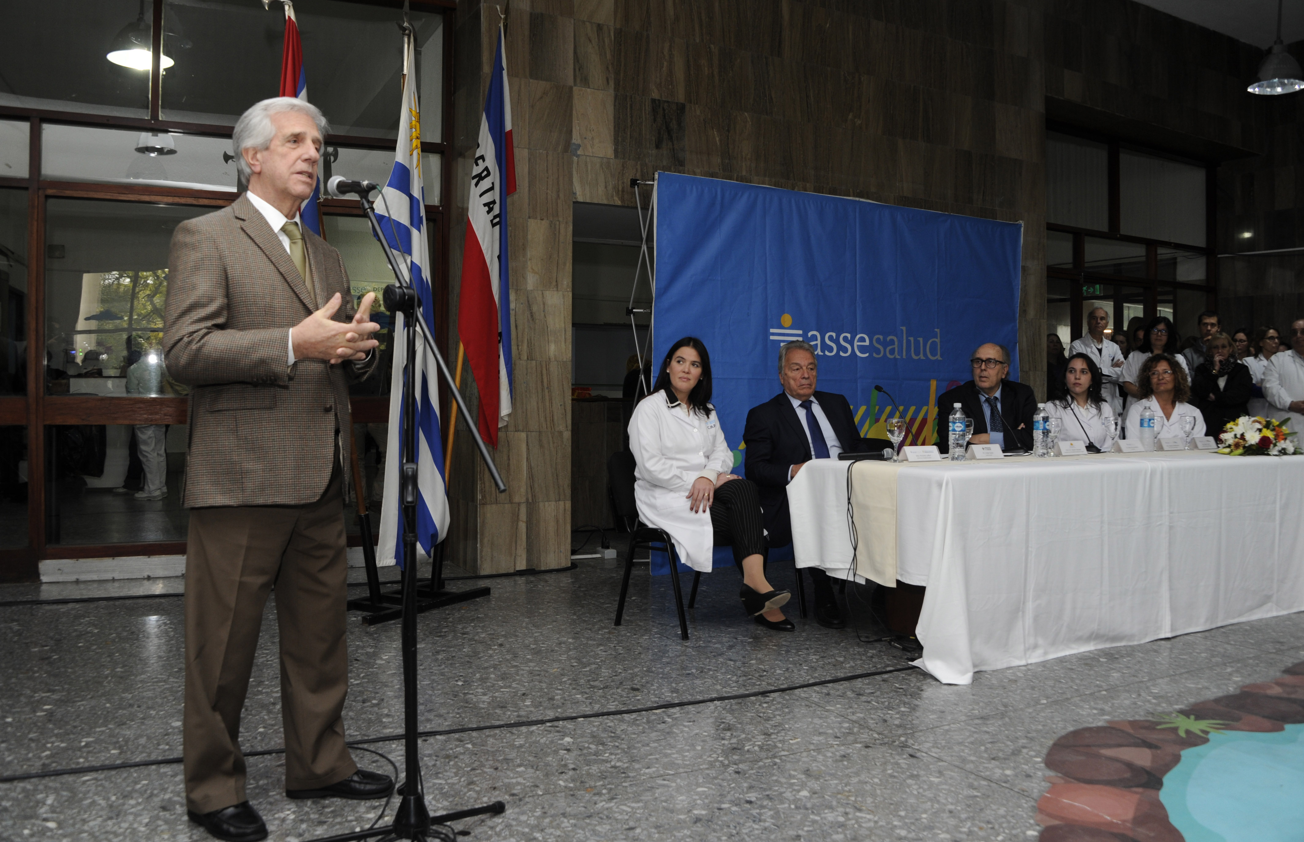 Presidente Tabaré Vázquez se dirige a los presentes