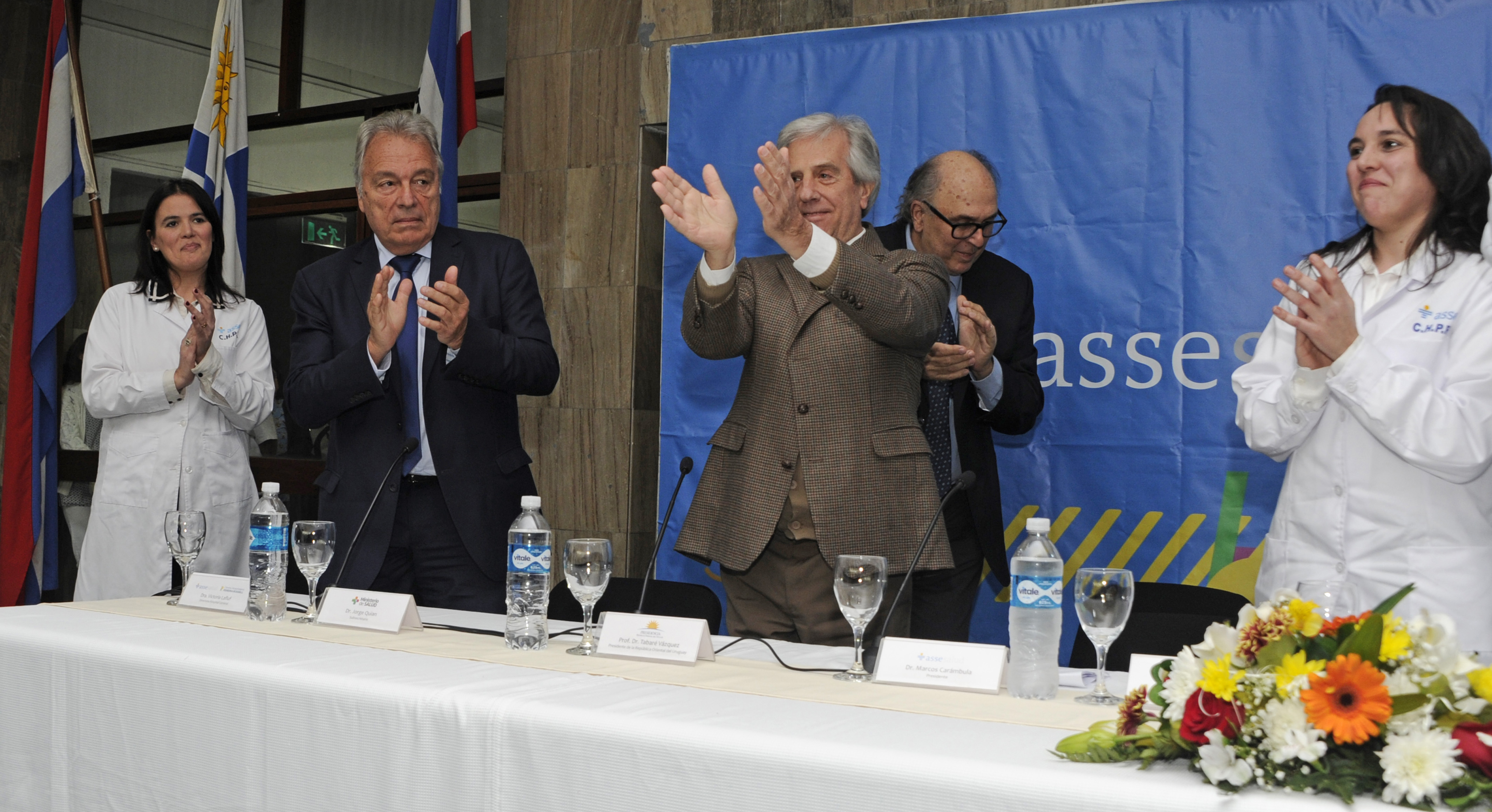 Vázquez encabeza acto de toma de posesión de nuevas autoridades en el Centro Hospitalario Pereira Rossell