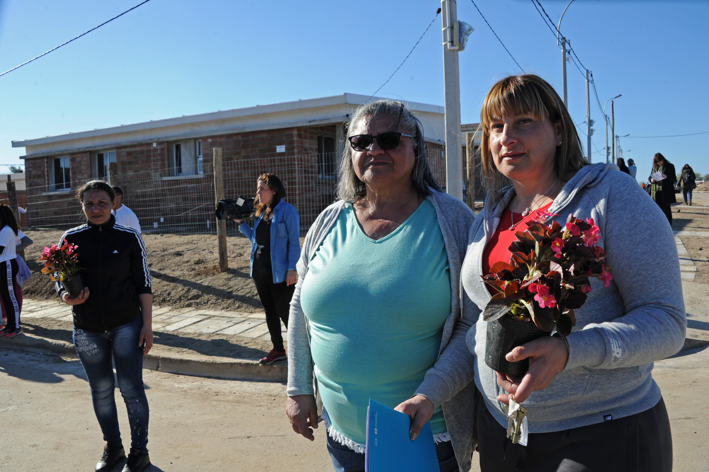 Entrega de viviendas a familias de exasentamiento Isla de Gaspar